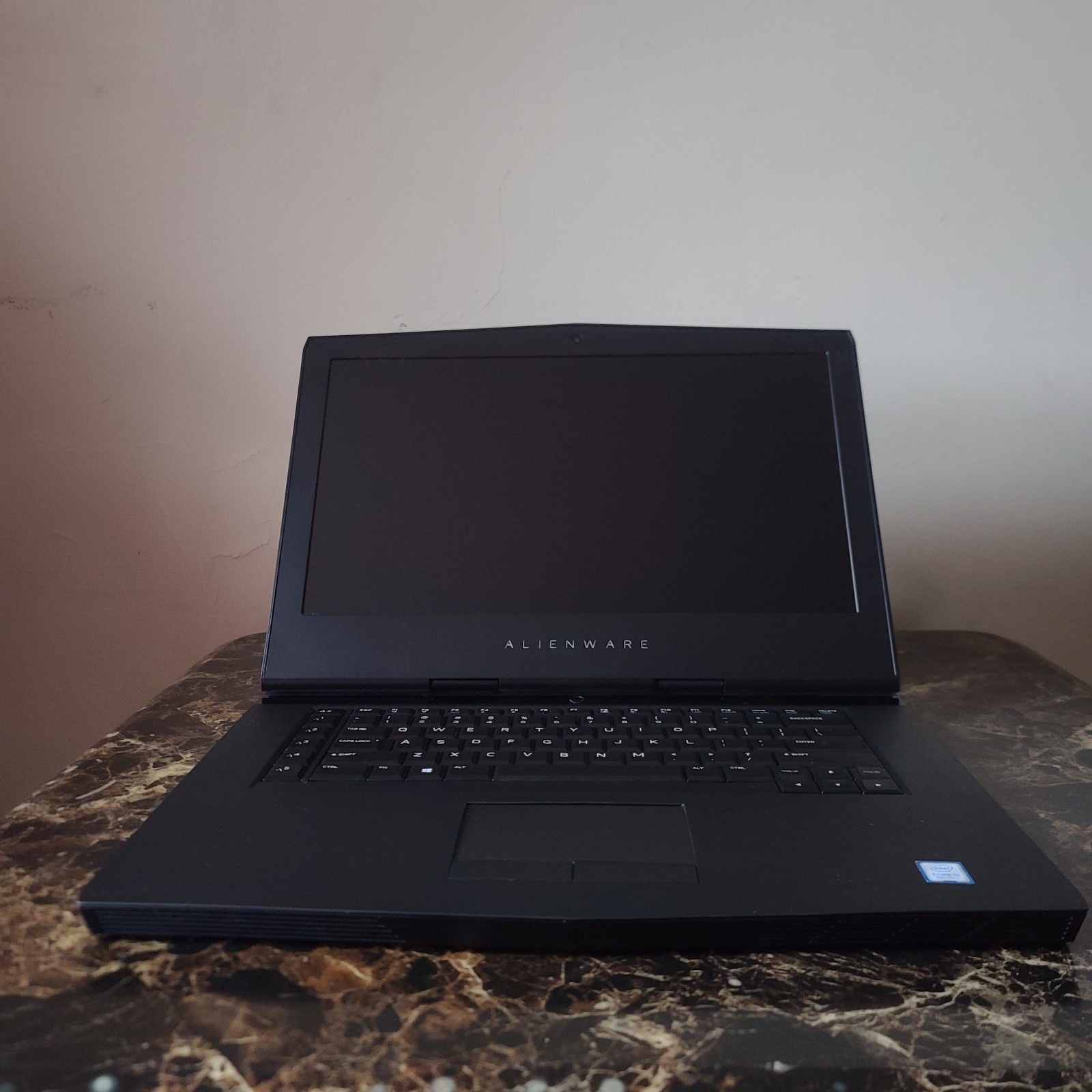 ALIENWARE 15 R4 GAMING LAPTOP CORE i5-8300H 16GB RAM GTX 1060 128GB NVMe 1TB HDD