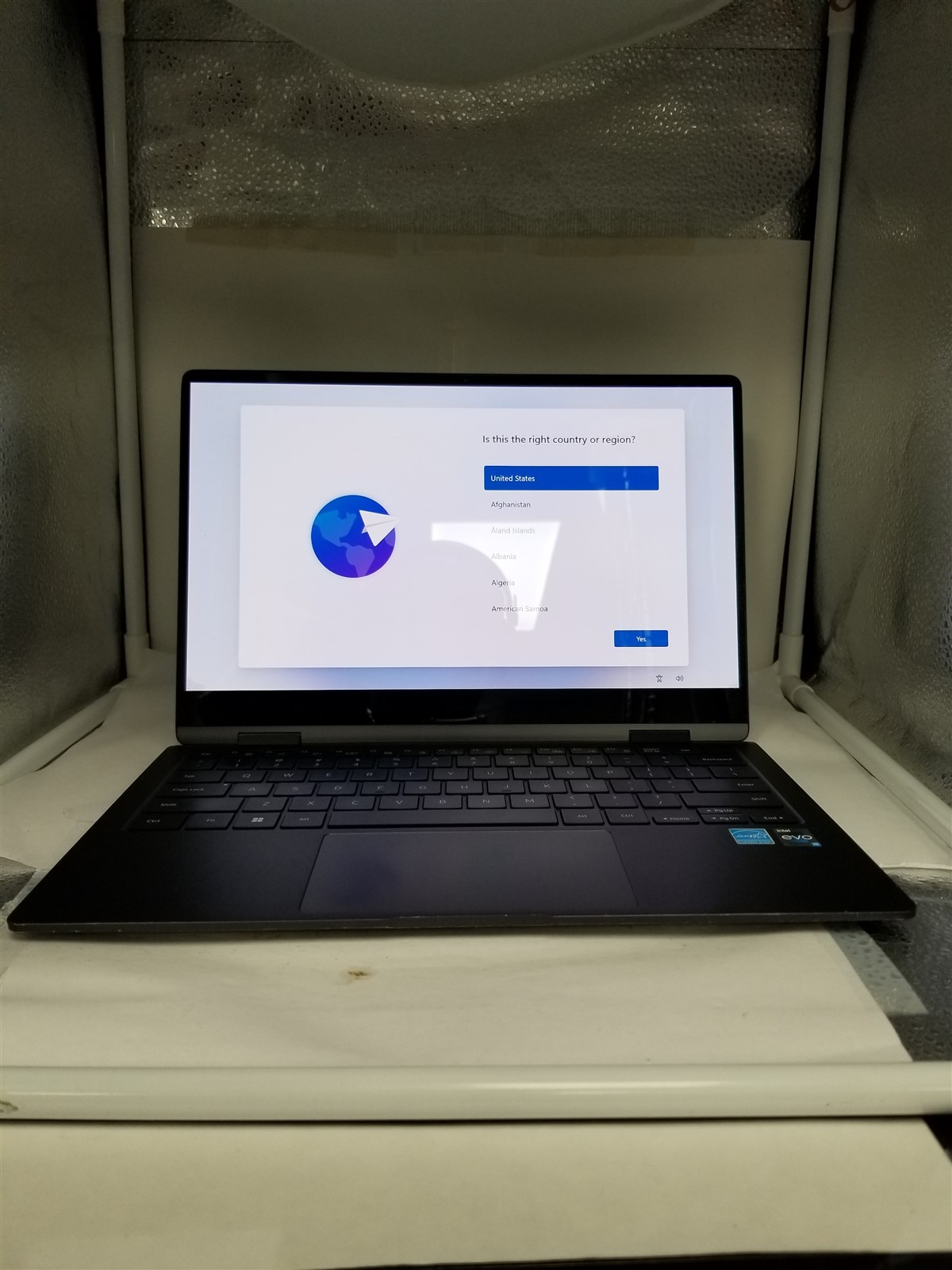 Samsung Galaxy Book2 Core i5 13.3″ 8GB/256GB Black Reduced Price VW6295