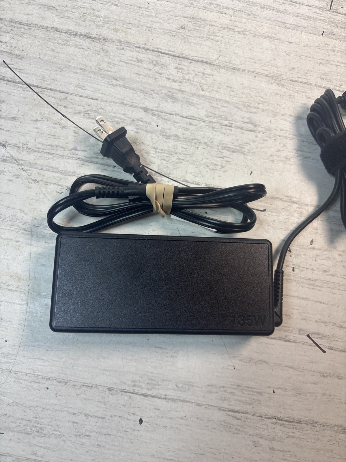 Lenovo 135W 20V 6.75A AC Adapter Charger ADL135NDC2A