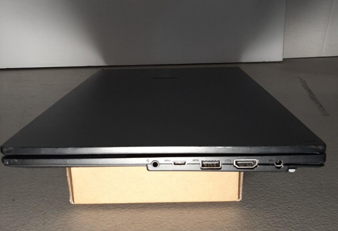 Asus VivoBook Go E140FA RYZEN 3 7320U 4GB RAM 256B SSD Win 11 #97