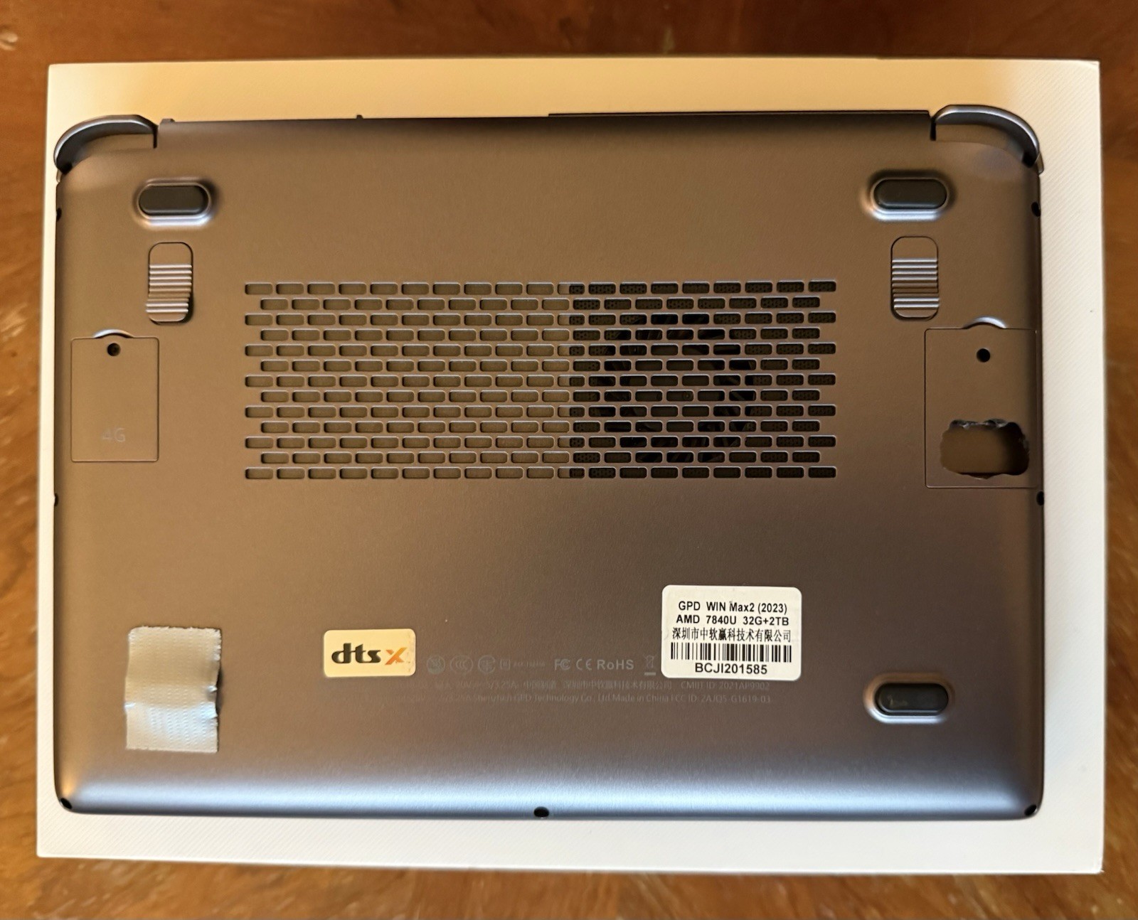 GPD WIN Max 2 2023 Ryzen 7 7840U + 32GB DDR5x-7500 MT/s + 2TB M.2 NVMe + OCuLink