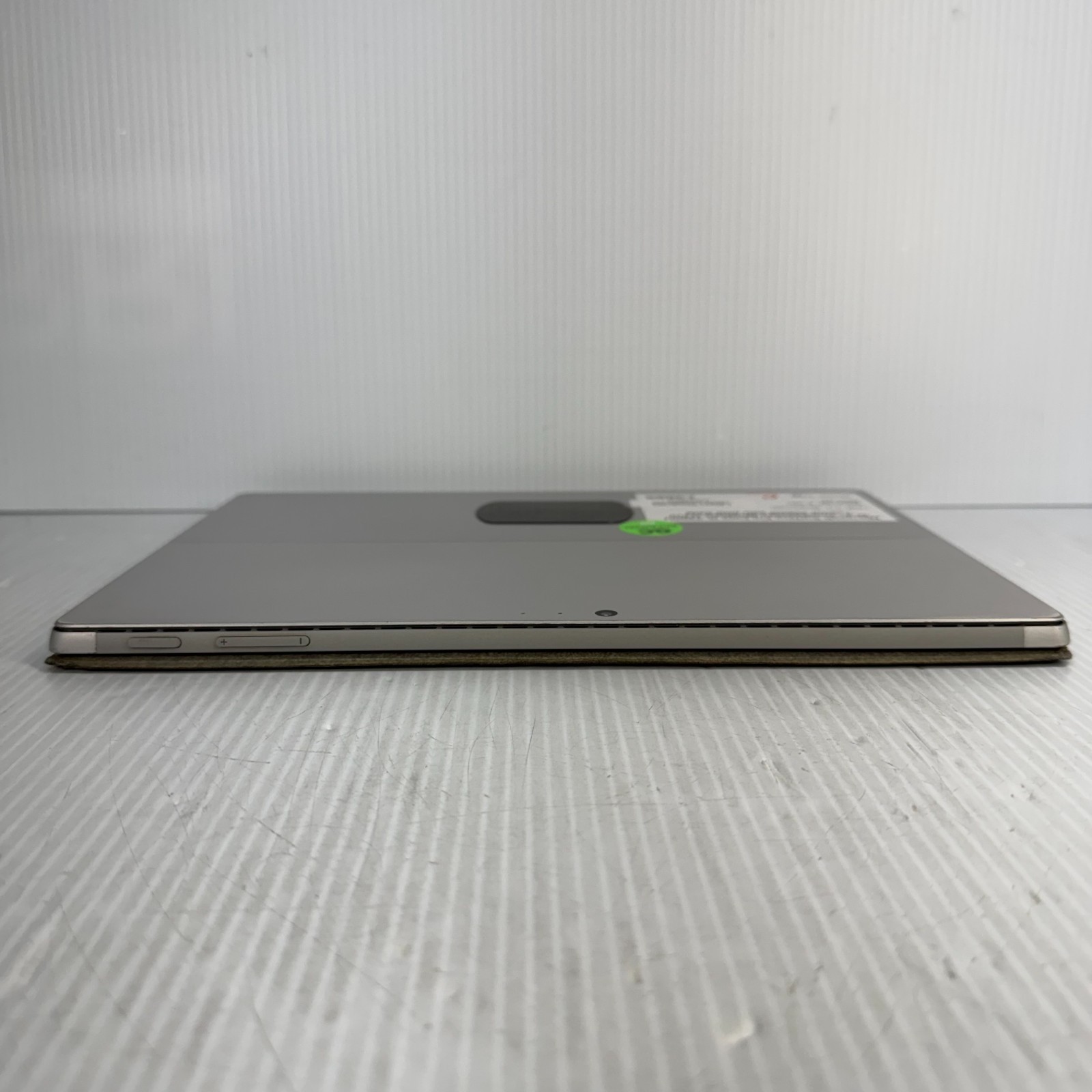 Microsoft Surface Pro i5-7300U 12.3″ Touchscreen Windows 11 Pro Laptop 256GB 8GB