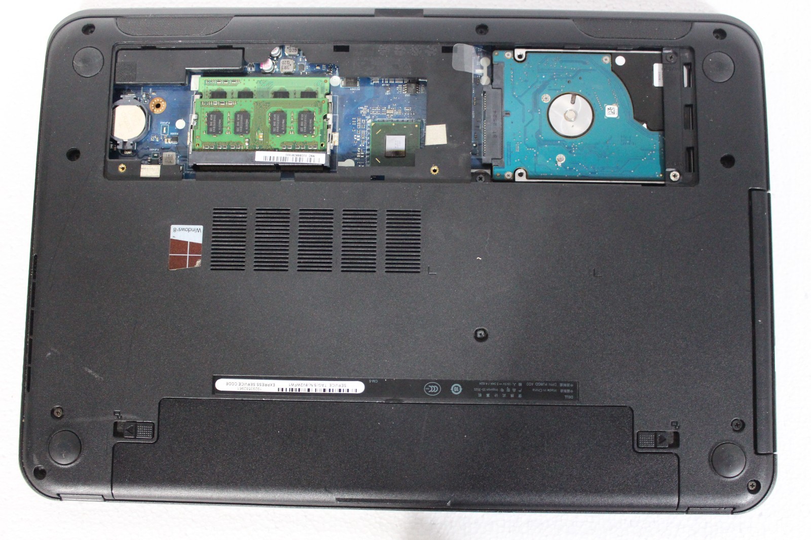 Dell Inspiron 3521 (1.80GHz/2GB/320GB) WEBCAM, 15.6″ WXGA Windows 7 PRO 64-Bit