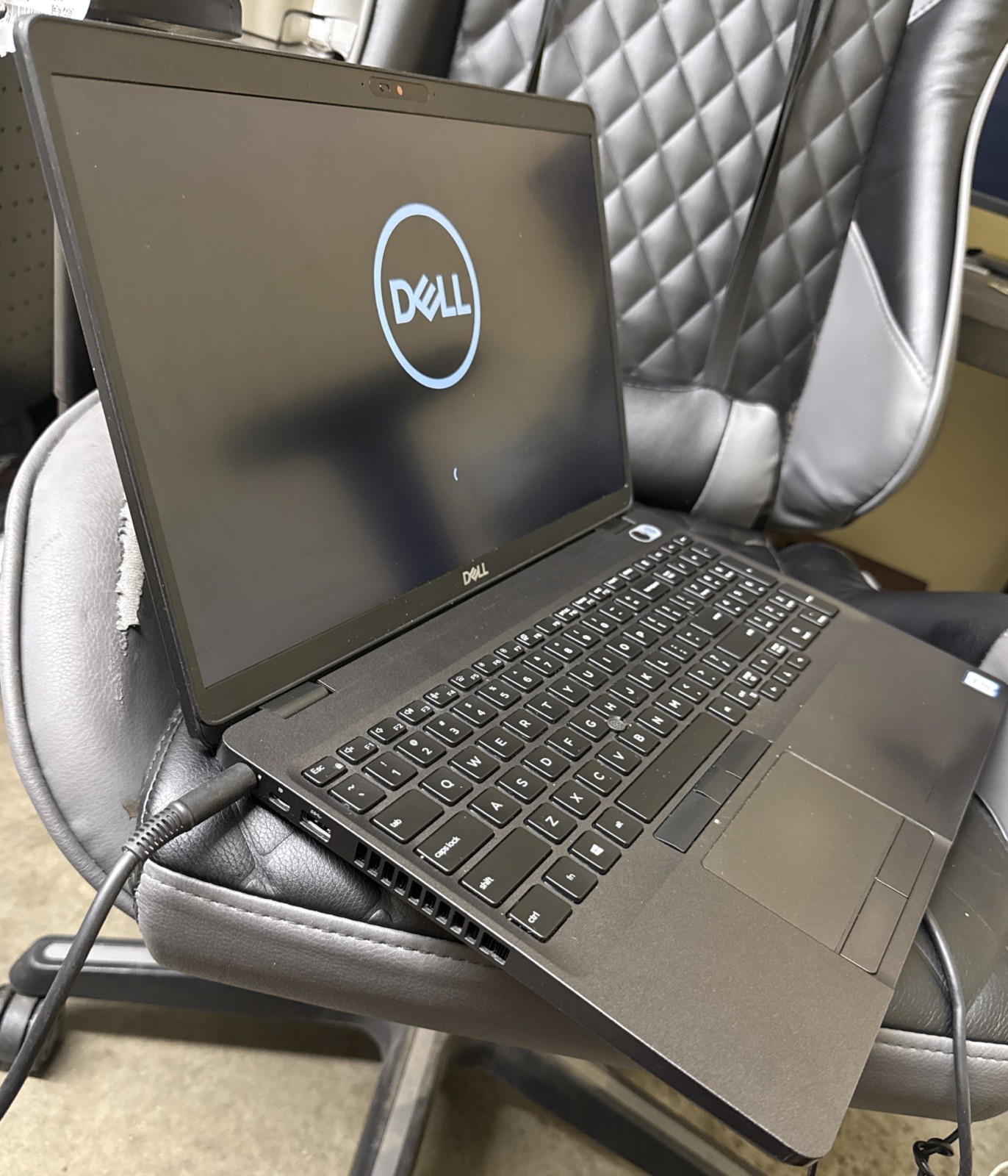 Dell Latitude 5500 i5-8365U 16GB RAM 256GB SSD 15.6” FHD Win11 Pro Charger