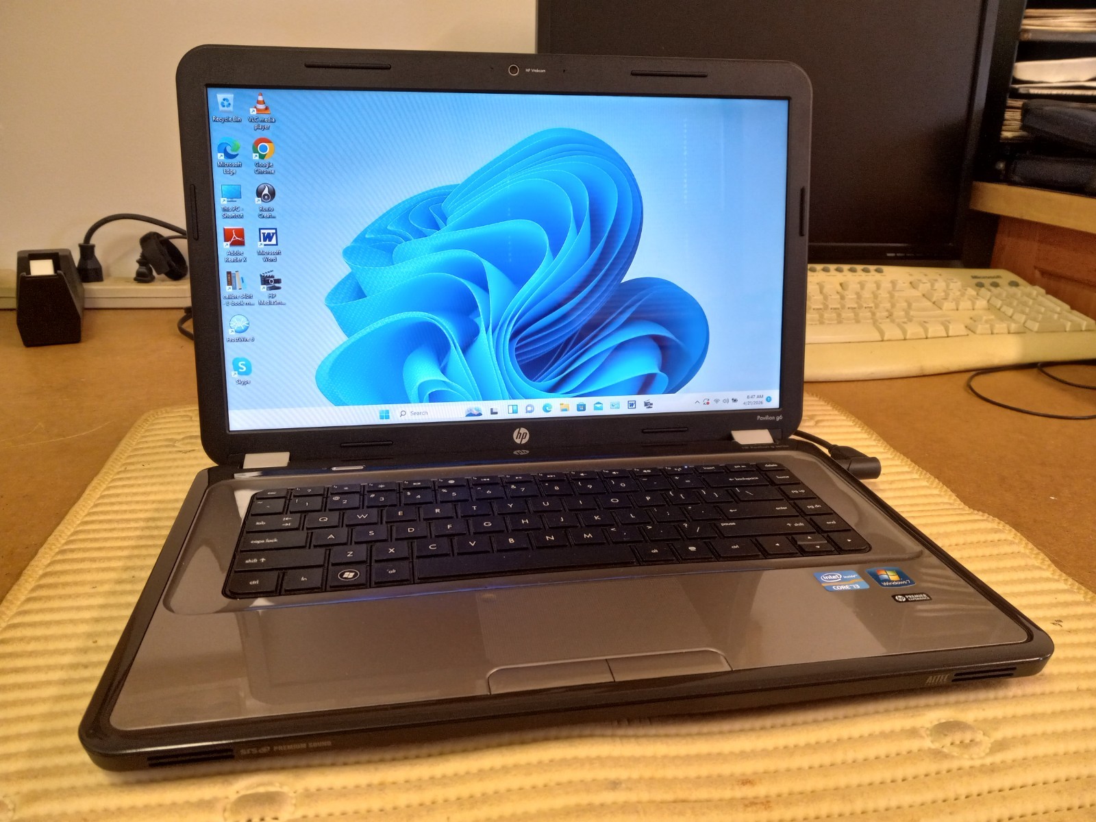 HP Pavilion G6-1D38DX Laptop Intel Core i3-2350M 2.30 GHZ 6GB Ram 256 SSD