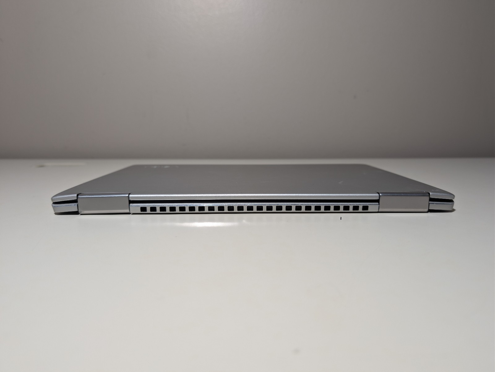 LENOVO YOGA 720-13IKB 2-in-1 Touchscreen | i5-8250U 8GB RAM | FHD Backlit FPS