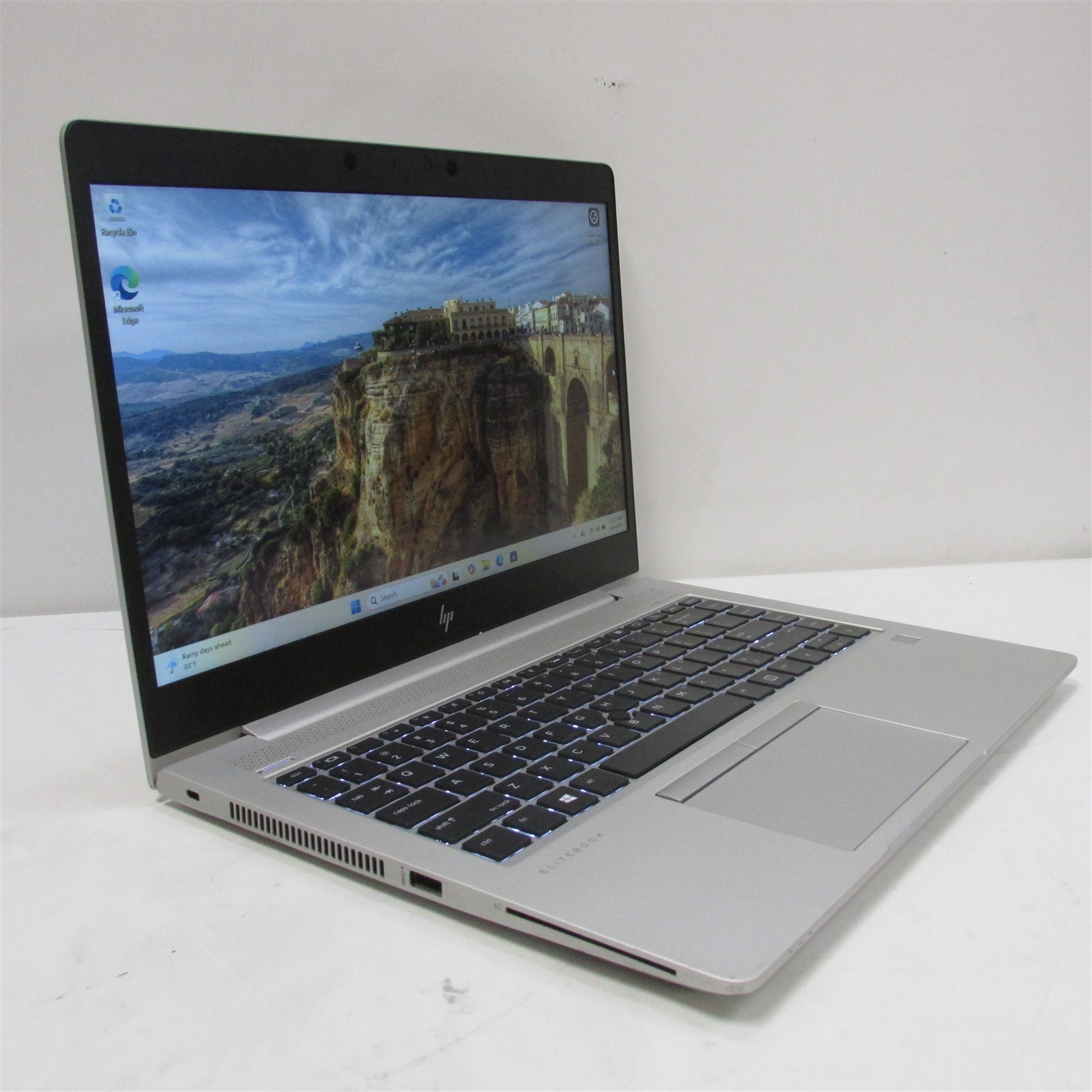 HP Elitebook 840 G6 i5-8365U 1.6GHz 16GB RAM 256GB NVME 14″ Win11 Pro Touch SPOT