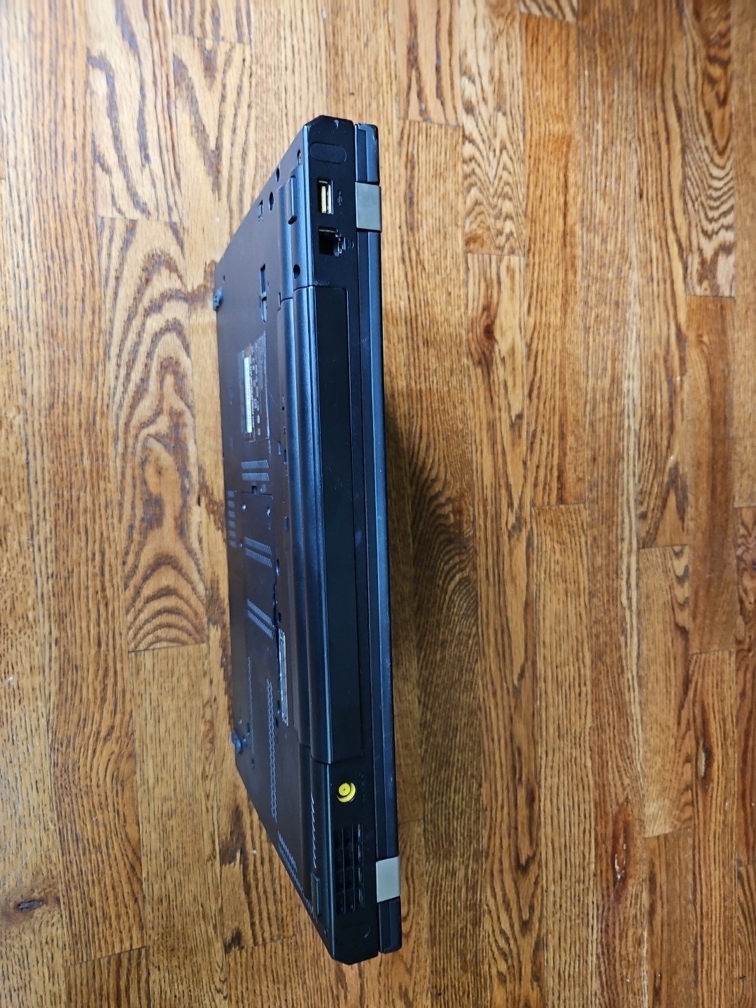 Lenovo ThinkPad T520 i5-2520M 2.5GHz 8GB Ram 120 GB SSD Win 7 pro. Ready to Use