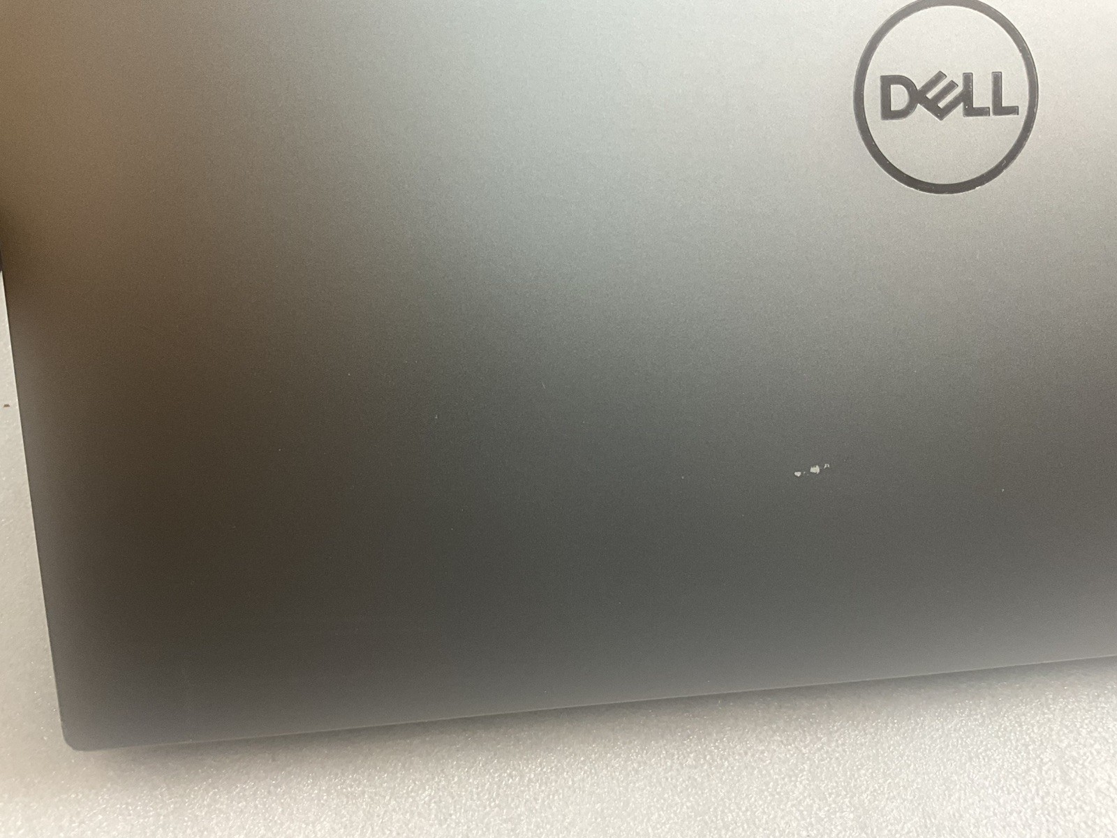 Dell Precision 5750 17″ i7-10850H, 32GB Ram 512GB SSD Windows 11 Home T2000