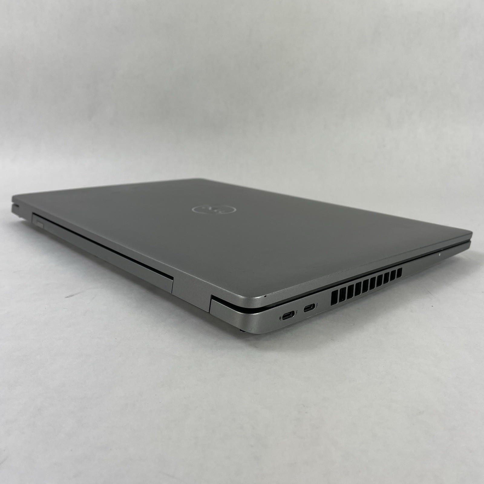 Dell Latitude 5520 15.6″ i5-1145G7 2.60 GHz 8 GB RAM No SSD/OS/Battery – Read