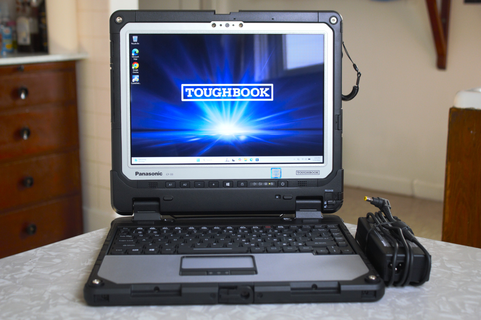 Panasonic Toughbook CF-33 i7-7600U New 1TB SSD 16GB RAM Touch 4G DGPS 690 Hours
