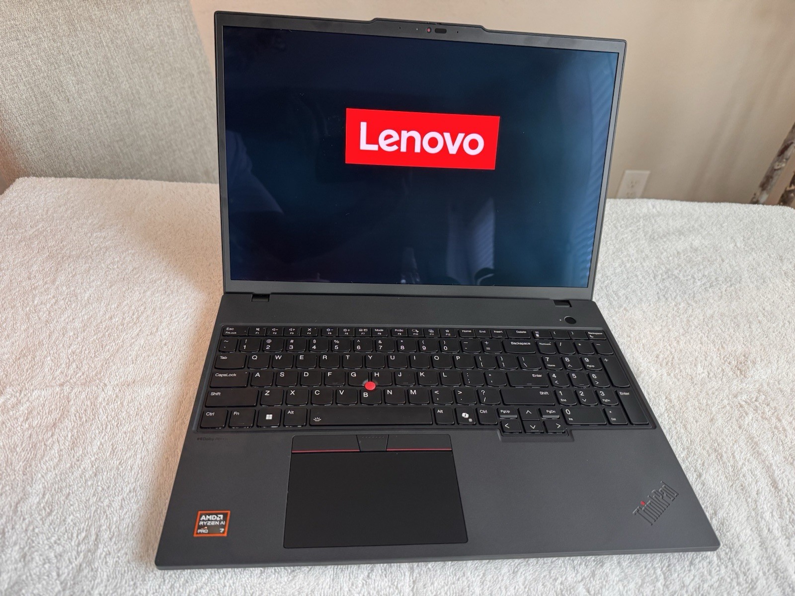 Lenovo ThinkPad P16s Gen 4 Touch 16″ OLED AMD Ryzen AI 7 Pro 350 32GB 1TB Win11P