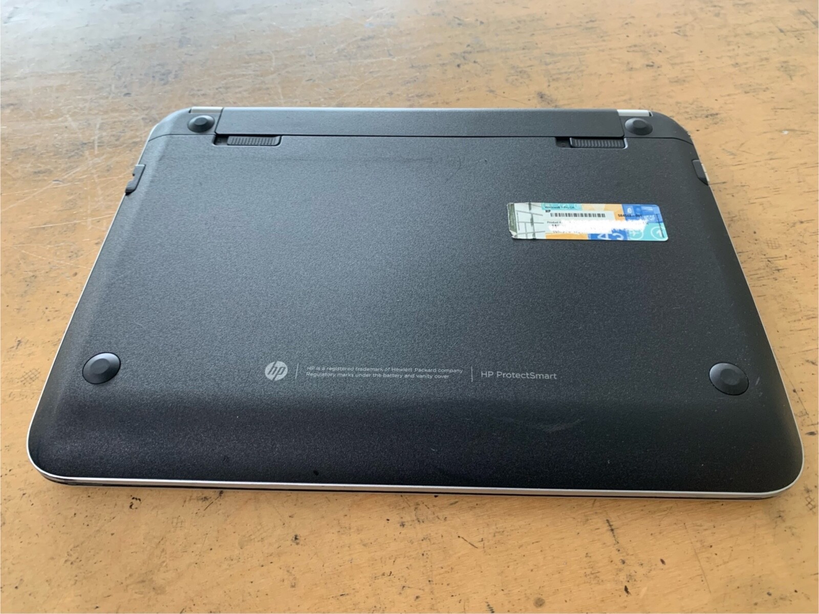 HP 215 G1 AMD A4-1258 APU 4GB 320GB HDD Windows 7 Pro Laptop