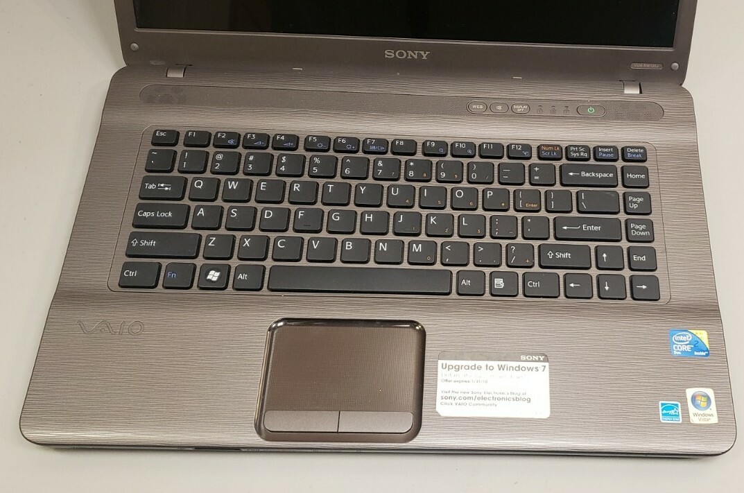 Sony VAIO PCG-7173L Intel Core 2 Duo 1GB RAM 0GB HDD CRACKED SCREEN