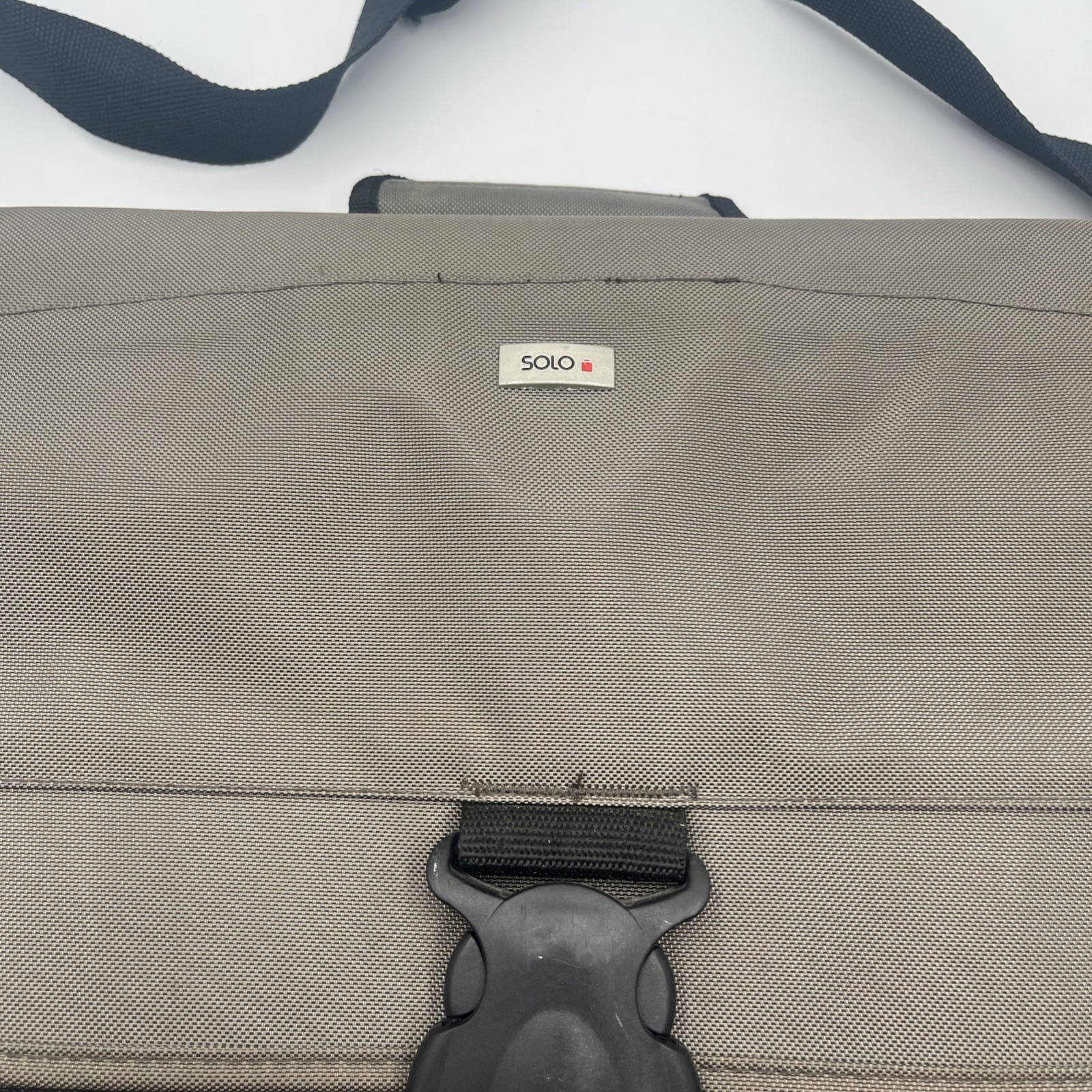 Laptop Gateway SA1 M Series DVD-RW With Solo Laptop Case *FOR PARTS READ*