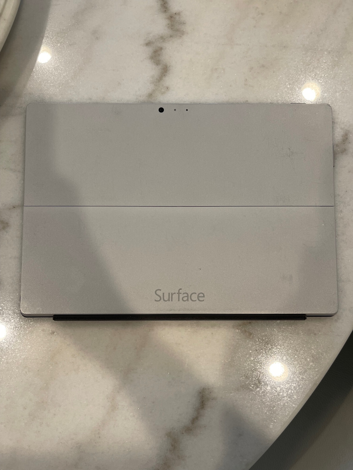 Microsoft Surface Pro 3 (4GB RAM 64 GB SSD, Intel Core i3, Windows 8.1)