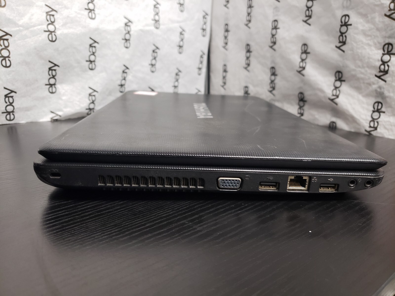 Toshiba Satellite C650D 15.6″ | AMD E-240@1.5GHz | 3GB RAM | 256GB SSD*NO OS/BAT