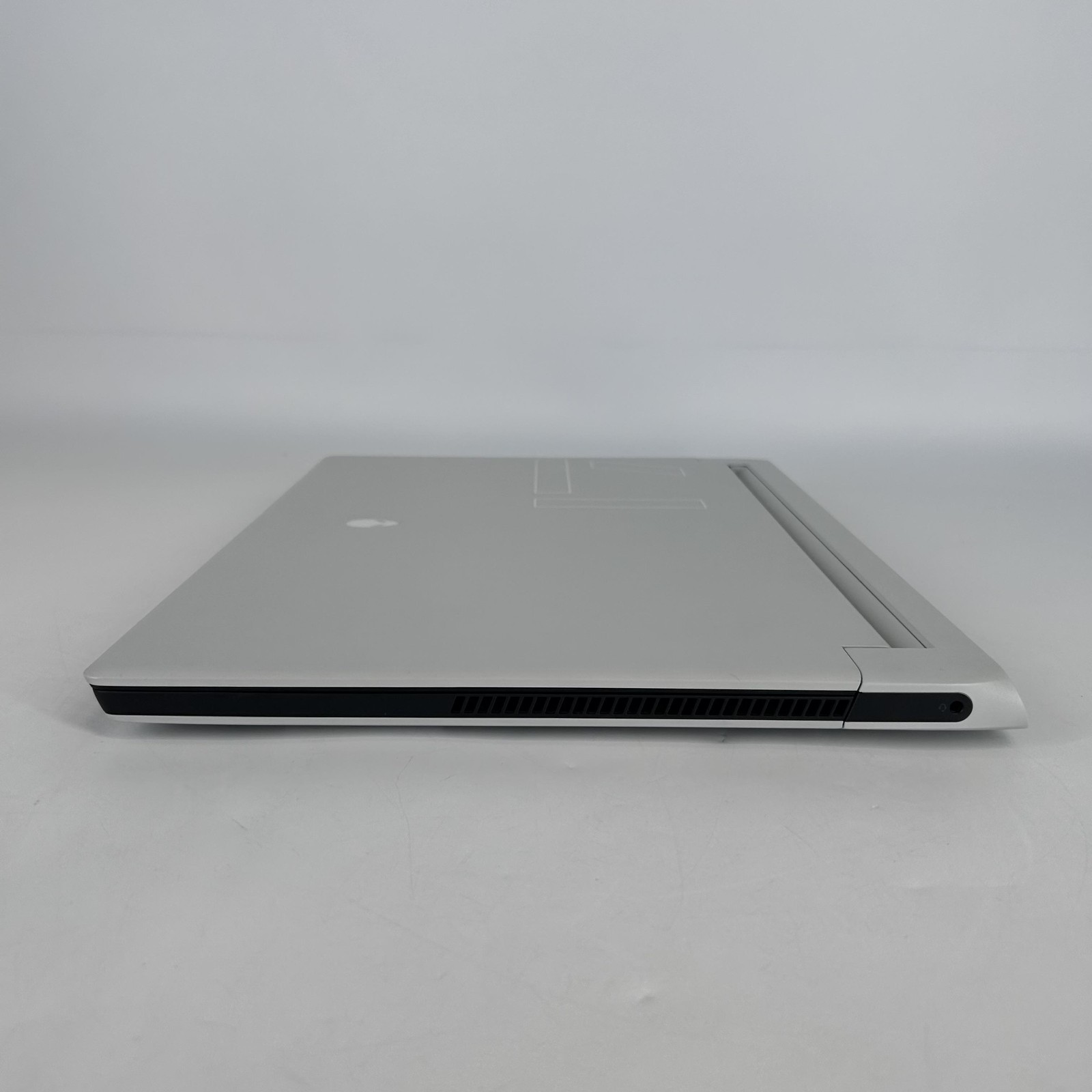 Dell Alienware X17 R2 120Hz 4K 2.5 GHz i9-12900H 32GB 1TB SSD NVIDIA RTX 3080