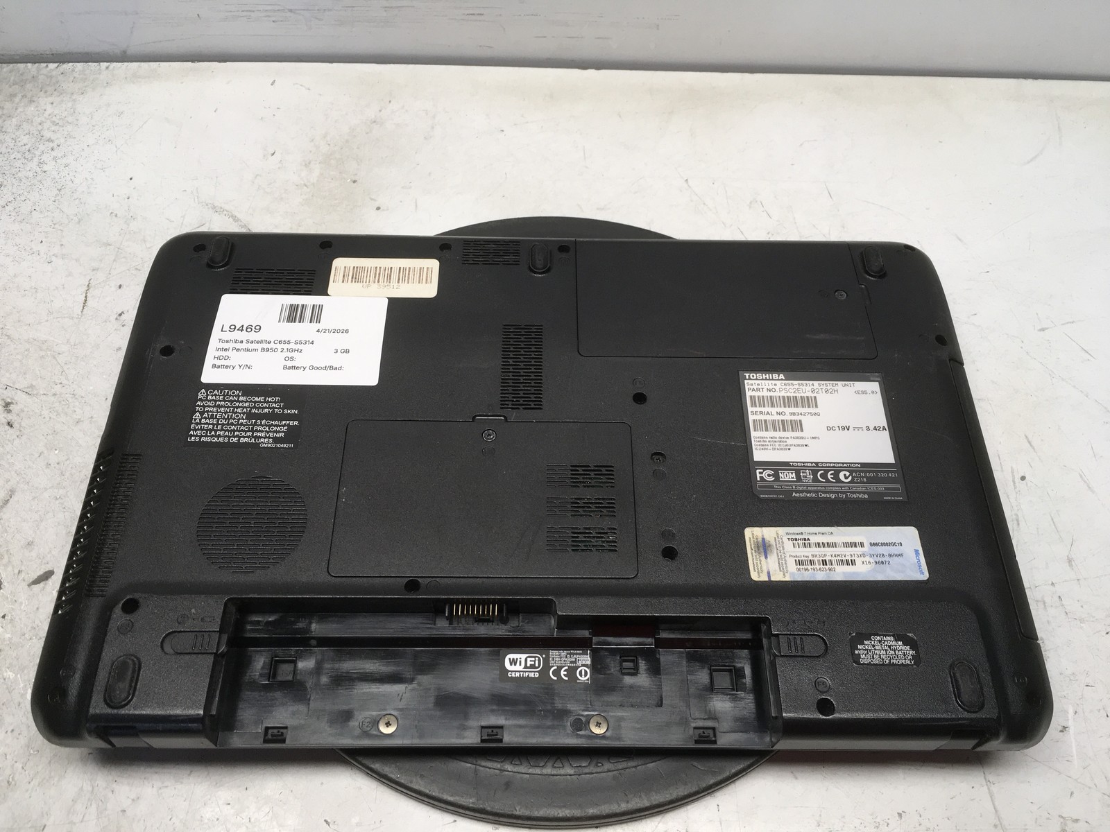 Toshiba Satellite C655-S5314 Intel Pentium B950 2.1GHz 3 GB NO HDD No Batt