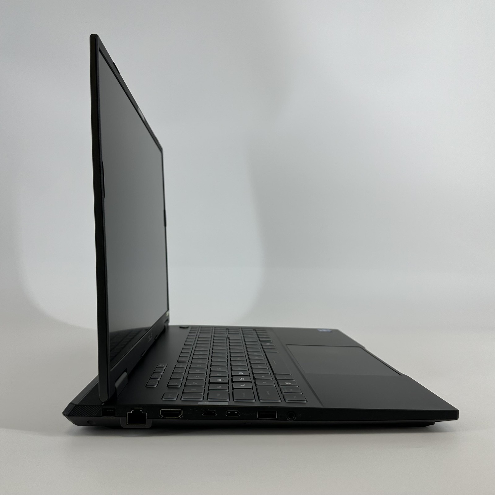 Asus TUF F16 16 165Hz FHD+ 2.2 GHz i7-14650HX 32GB 1TB SSD RTX 5060 Excellent