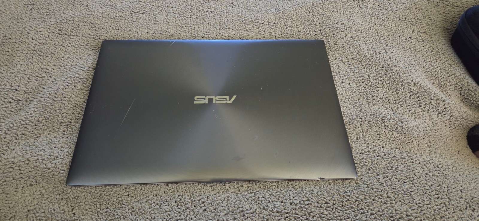 Asus Zenbook UX31E 13″ i5 4GB 128GB SSD BT Bad Keyboard Holds Charge well