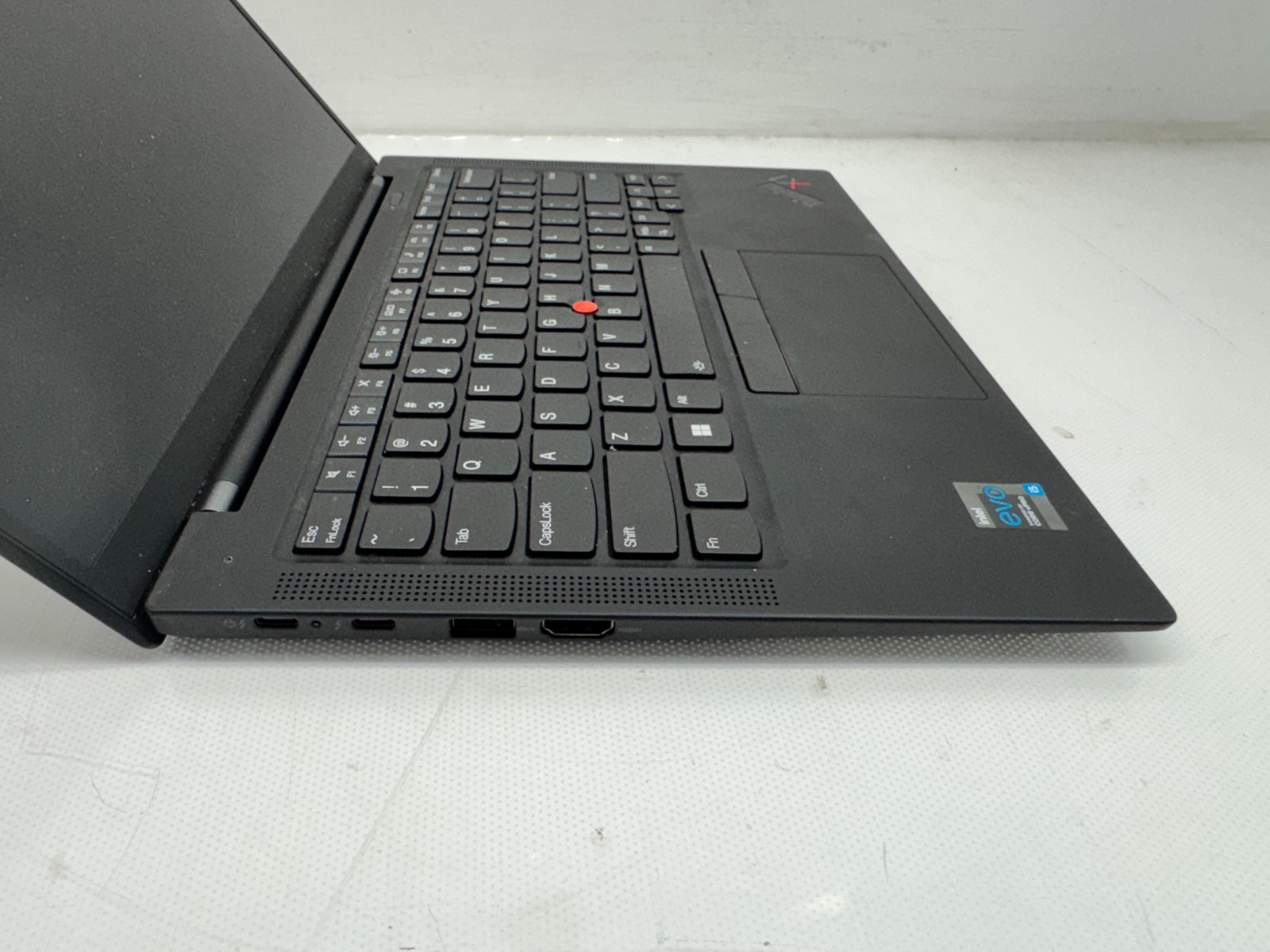 Lenovo ThinkPad X1 Carbon Gen 9 14″ Intel i5-1135G7@2.4GHz 16GB 256G W/AC**READ*