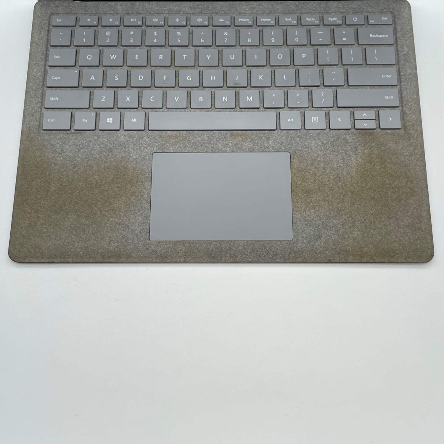 Broken Microsoft Surface Laptop 2 1769 13.5″ i5-8250U 1.6GHz 8GB RAM 128GB SSD