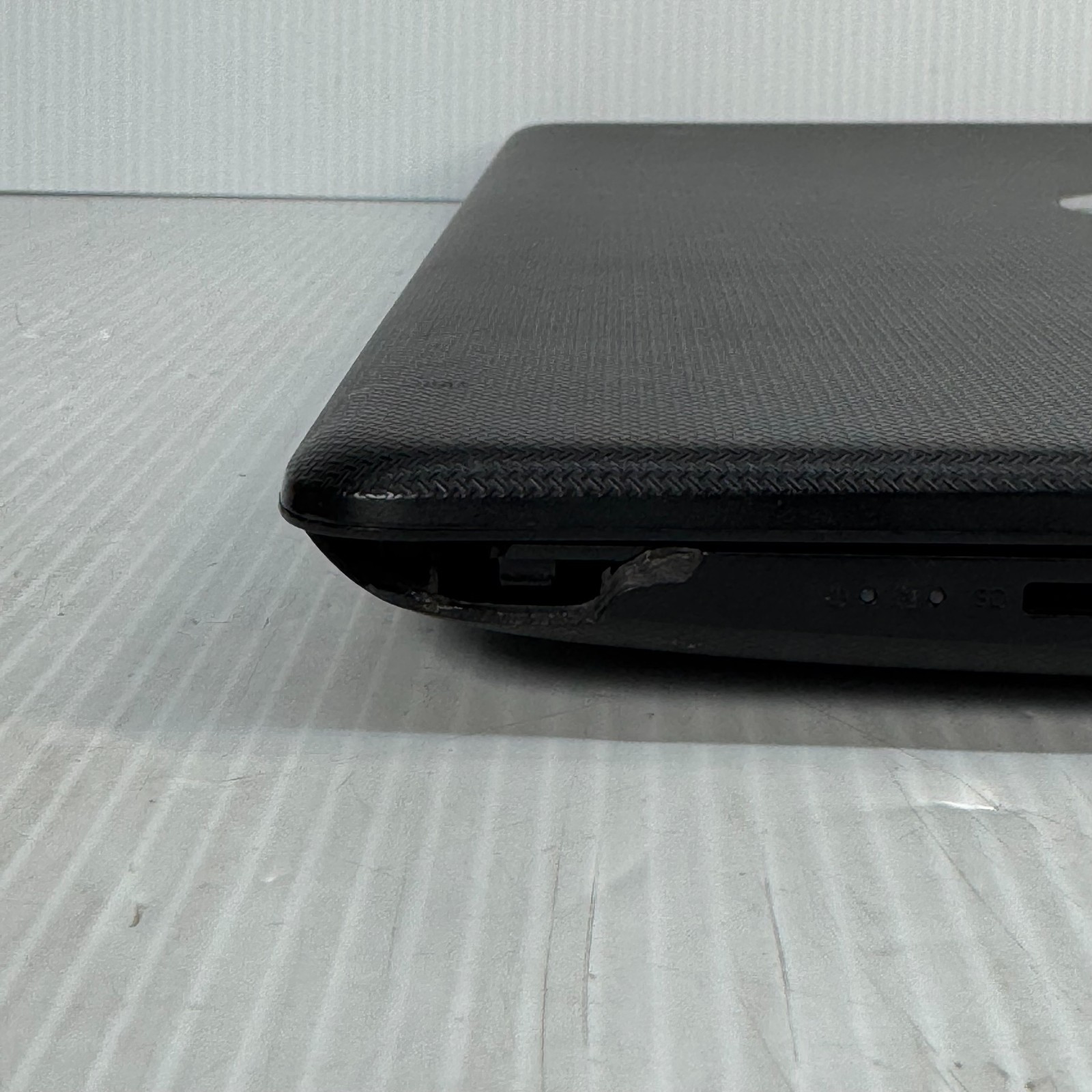 HP 17-bs049dx i5-7200U 17.3″ Windows 11 Laptop 128GB SSD **WEAR SEE PICS