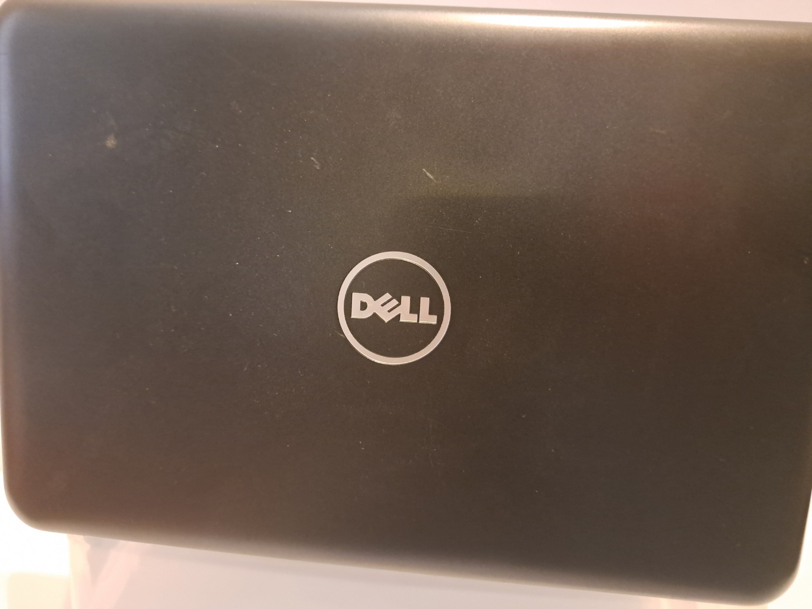 Dell Inspiron P24T, Intel Celeron @ 1.60 GHZ, 30GB HDD, 2GB RAM, Win10