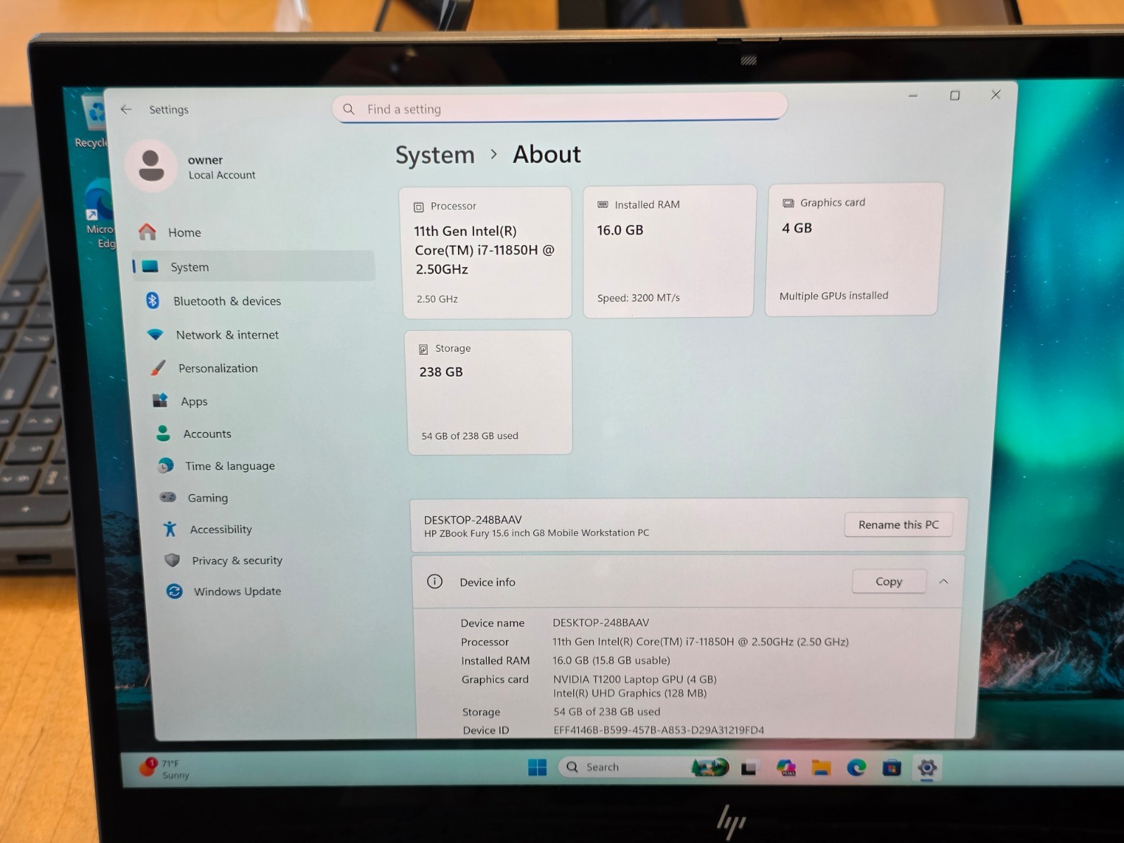 15.6″ HP ZBook Fury G8 Mobile Workstation – i7-11850H, 16GB, 1TB SSD | T1200 GPU