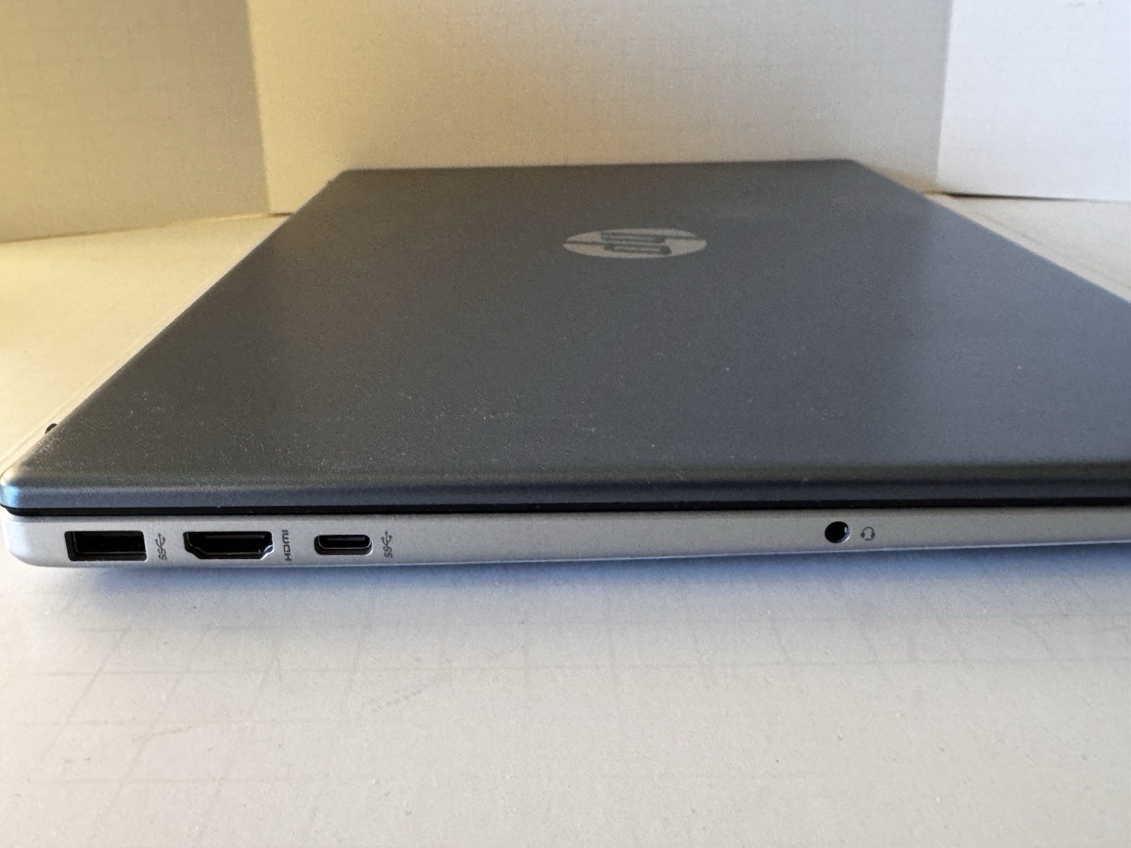 HP Laptop 15.6″ Touch 15-fc0132ds AMD Athlon Silver 7120U,128GB SSD 4GB Ram