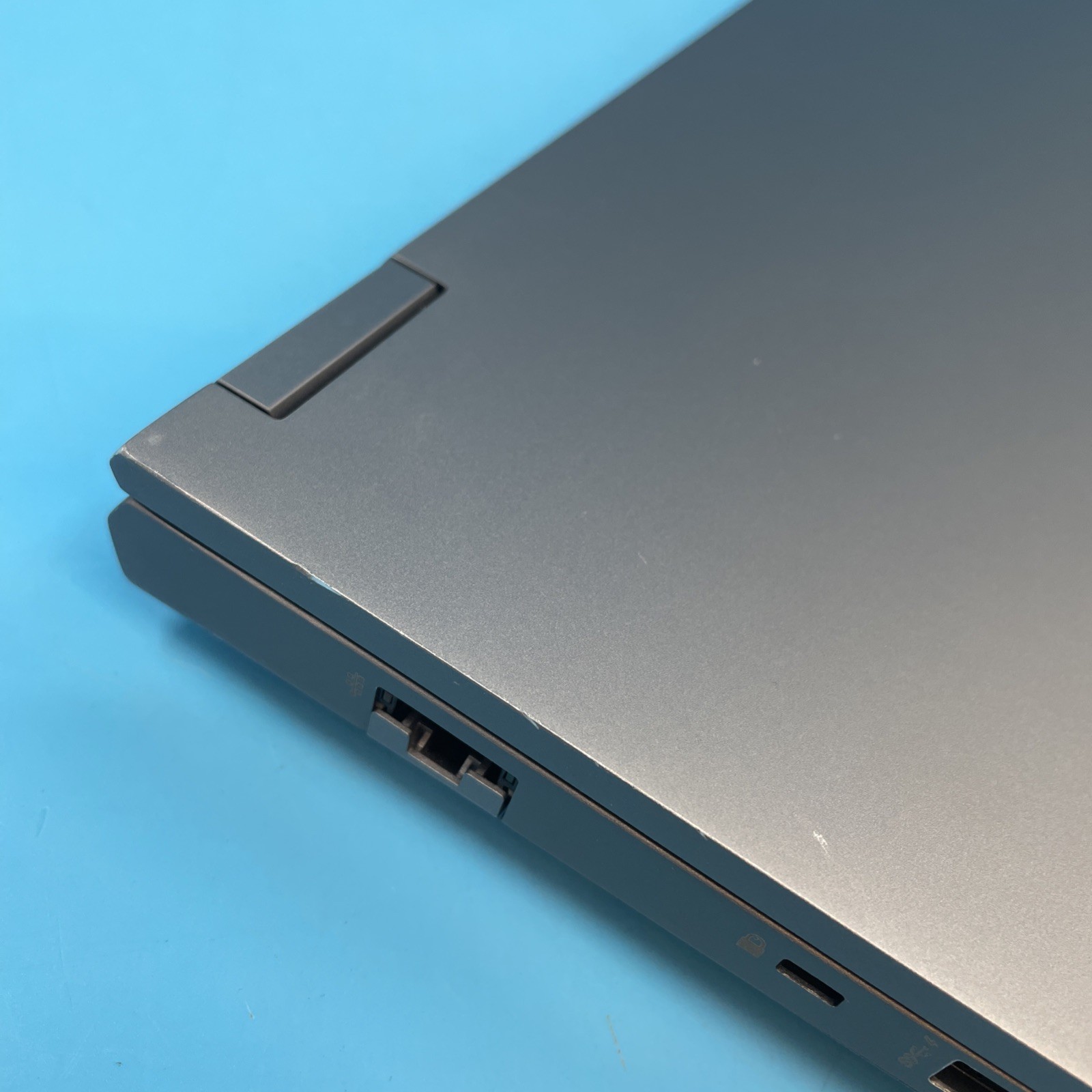 HP ZBook Fury G7 | i7-10850H | 32GB RAM | 256GB SSD | T2000 | W11 PRO | 74% BATT