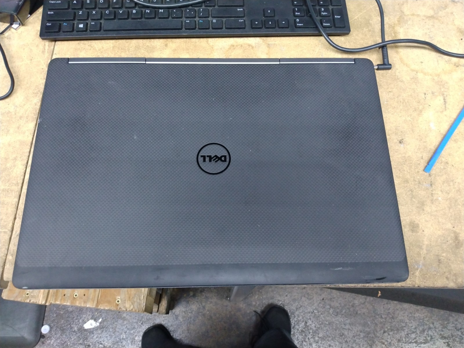 Dell Precision 7710 17.3″ FHD i7-6820HQ 32GB RAM 256GB SSD Quadro M3000M No OS