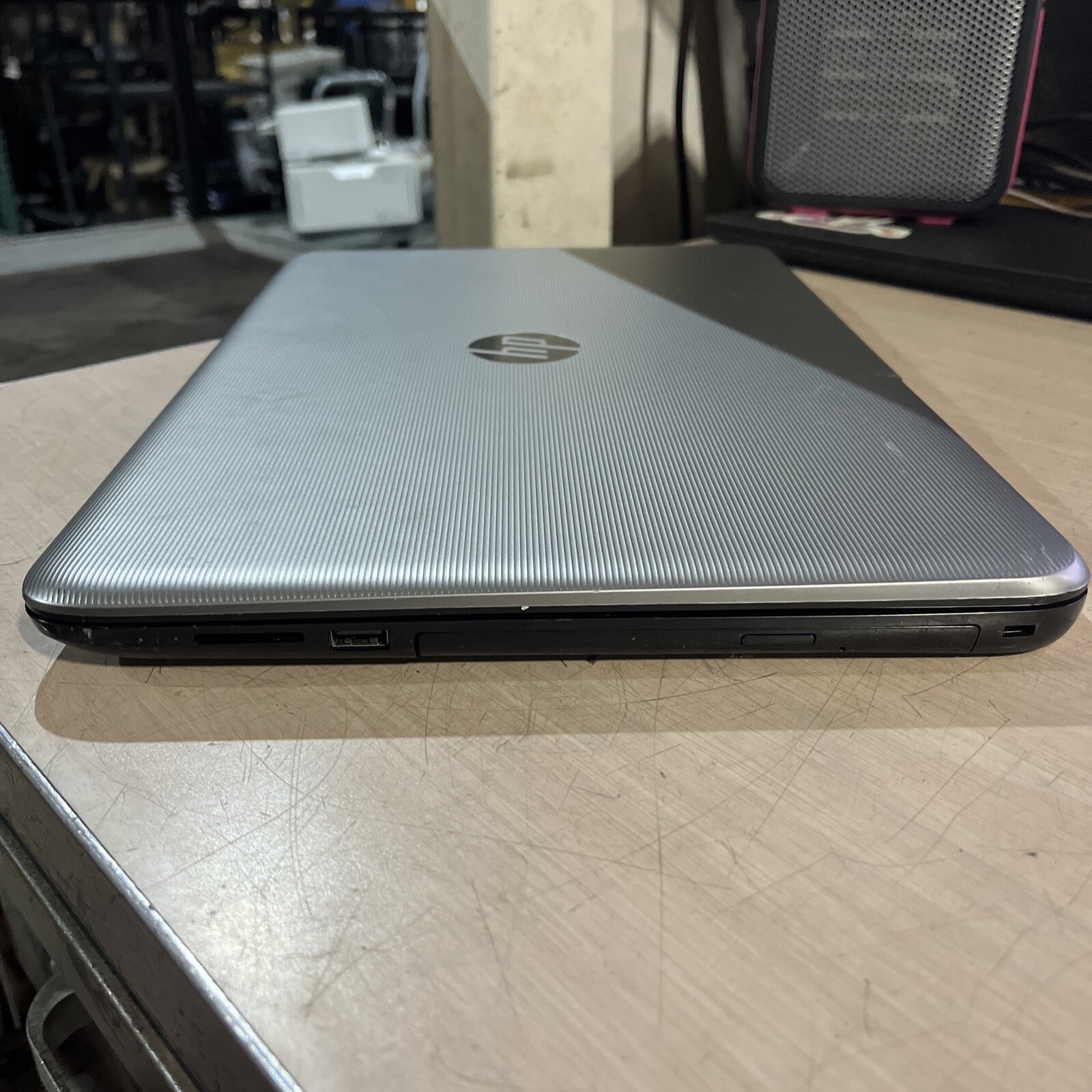 HP NOTEBOOK 15 INTEL CORE I3-6100U 2.30GHZ 8GB RAM NO HD