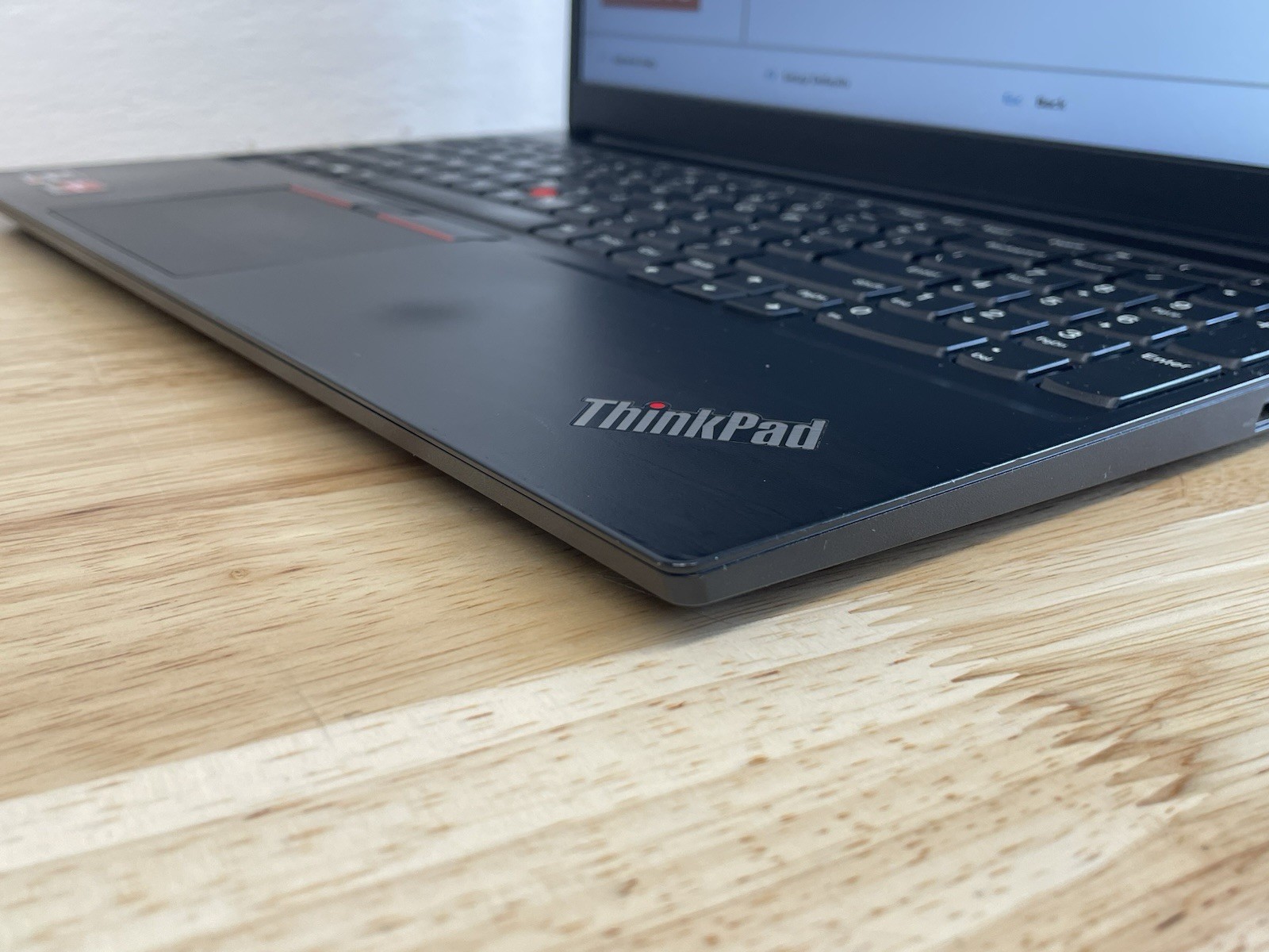 Lenovo ThinkPad E15 Gen 3 15″ RYZEN 7 5700U – 16GB RAM – No SSD/Locked BIOS