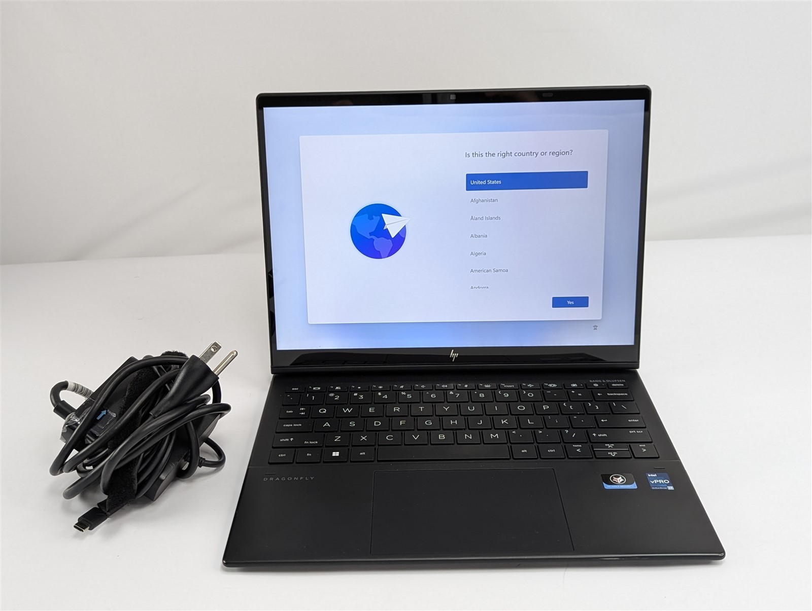 HP Dragonfly Folio G3 13.5” i7-1265U 16GB 512GB SSD Touchscreen 2in1 Win11 Home