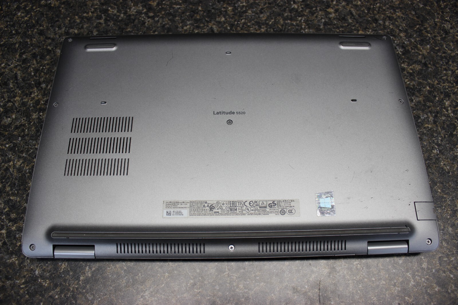 Dell Latitude 5520 I5-1135G7U 256GB NvME SSD 16GB DDR4 Win11Pro- C Desc 1366×768