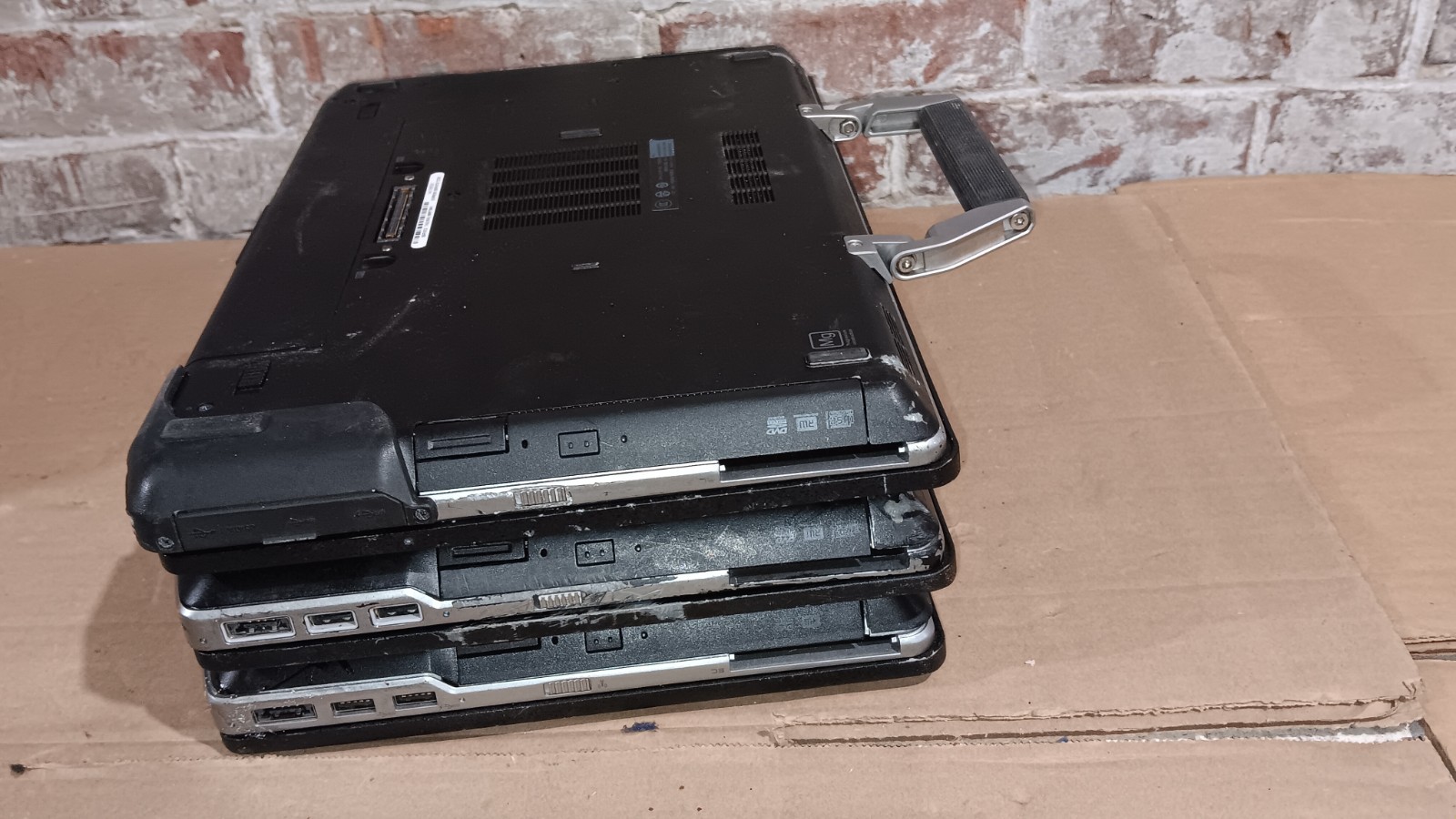 Lot of 3 Dell Latitude E6430 ATG E6420 Laptops Intel Core I5 CPU 14″ LCD Screen