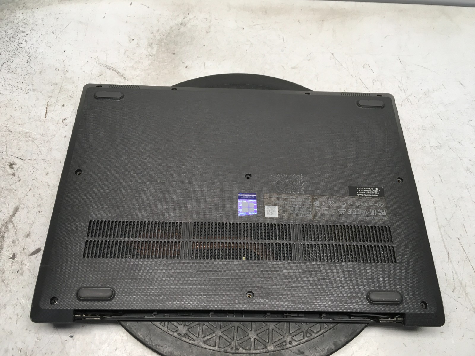 Lenovo V14 IIL 82C4 Intel Core i3-1005G1 No RAM NO HDD
