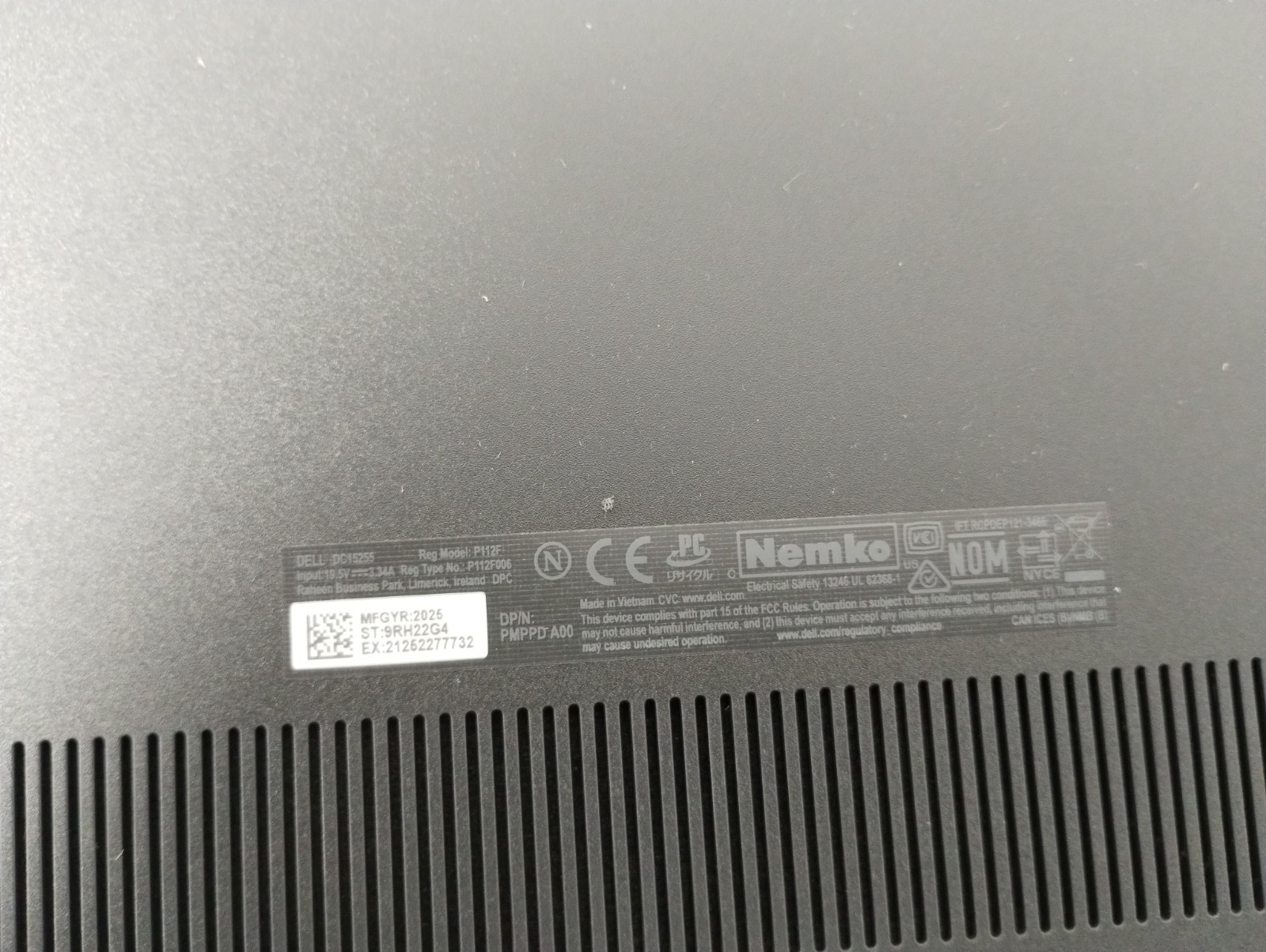 DELL 15 DC15255 G8MK9, AMD Ryzen 7 7730U, 2.00 GHz, 16 GB RAM, 512 GB NVMe SSD