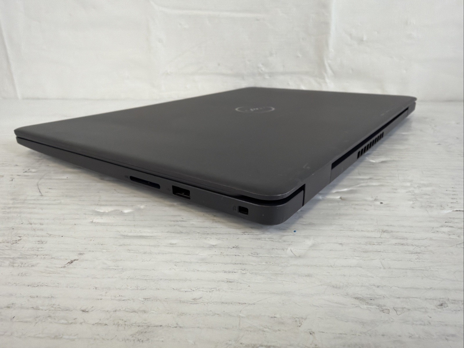 Dell Inspiron 15 3000 15.6 Intel Celeron N4020 /4GBRAM/Bad Screen/Good Battery
