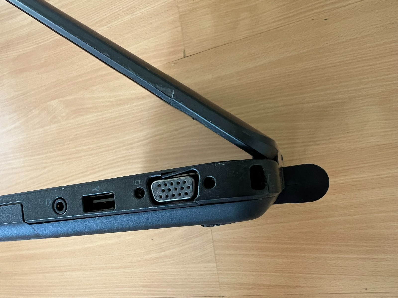 Dell Latitude E5540 8GB RAM 128GB SATA SSD 15.6″ Intel Core i5 DVDROM Win 11 Pro