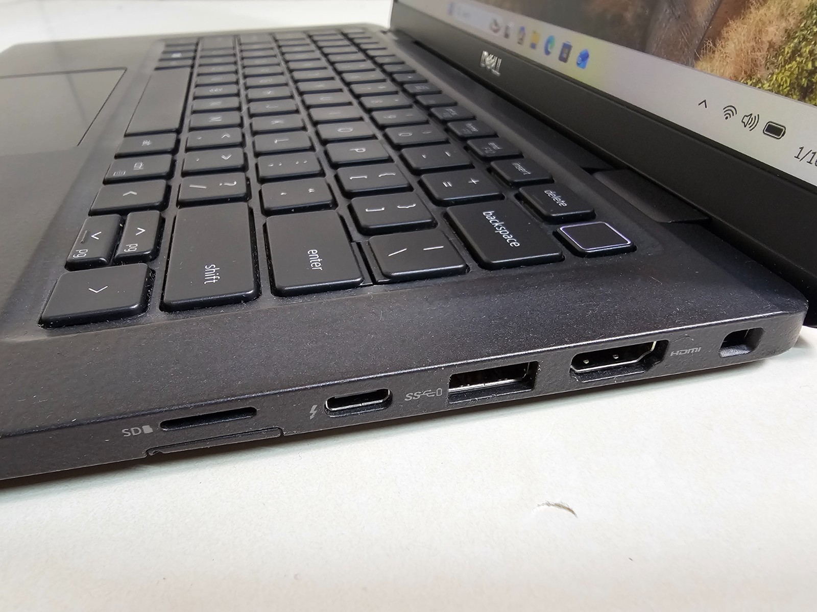 Dell Latitude 7320 Laptop 2.6 GHz i5-1145G7 16GB 512GB 13.3″ FHD Webcam Backlit