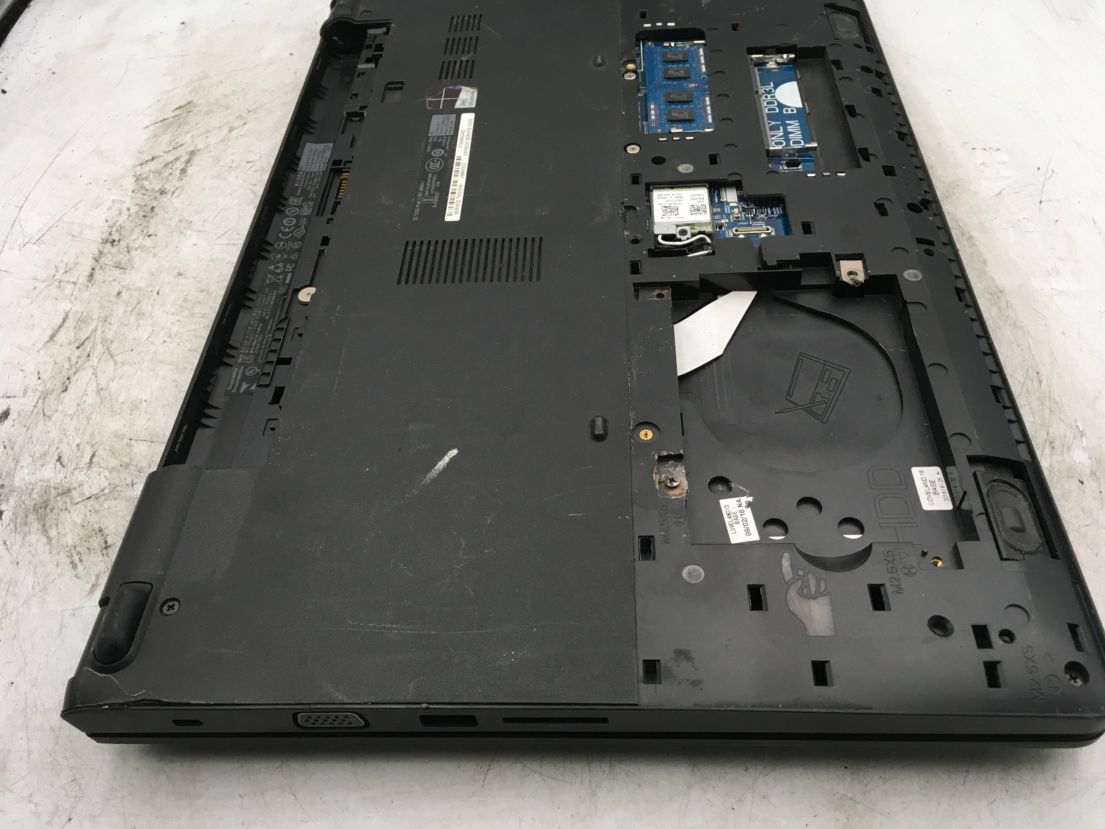 DELL LATITUDE 3570 – FOR PARTS/NO BOOT – INTEL i5-6200U – 4GB RAM – READ DESC-BB