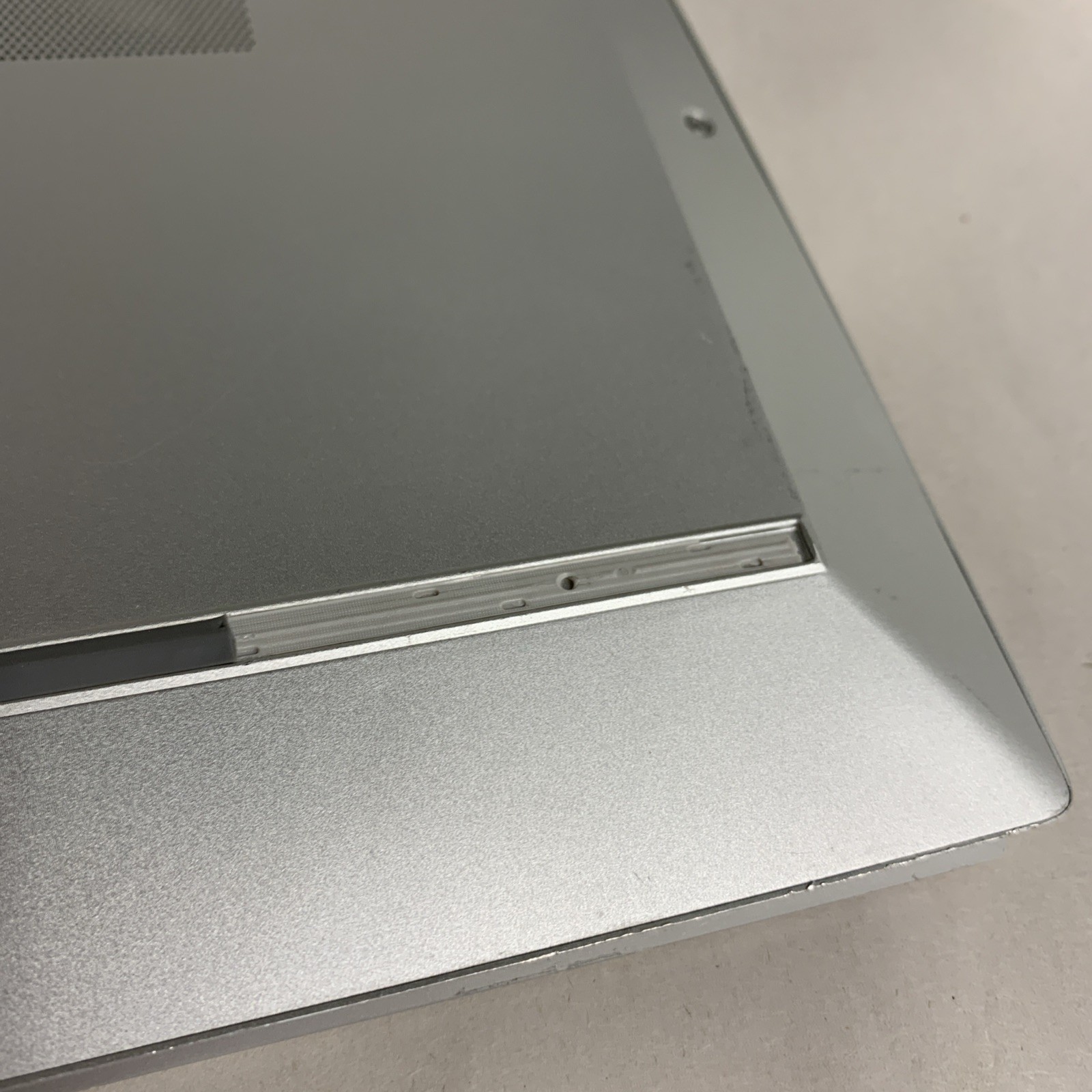 HP Elitebook 850 G8 15.6″ i5-1135G7 16GB RAM 256GB SSD Win11 Pro