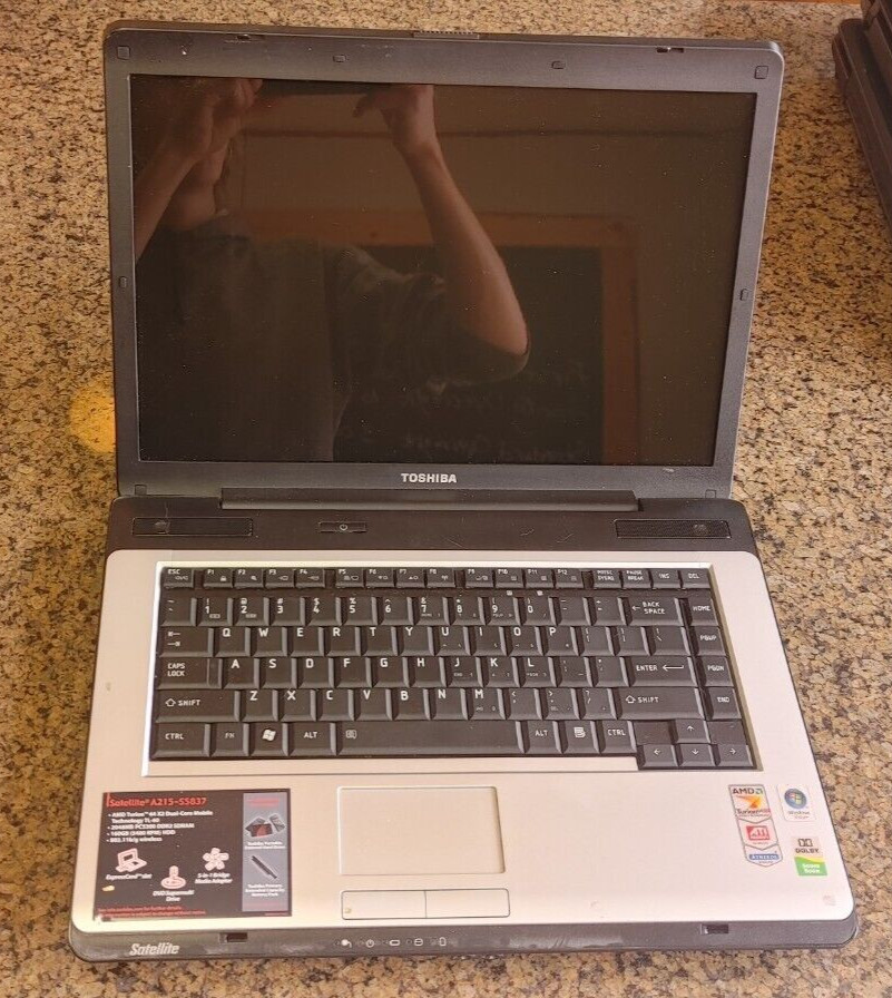 Used Lot of 4 – Assorted Toshiba Satellite’s – L505, L655, L755D, A215 – No HDD