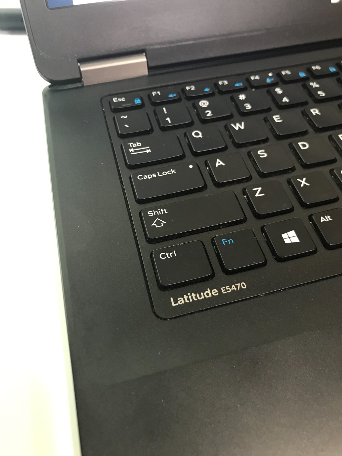 Dell Latitude E5470 | i5 6th Gen @2.40GHz | 500G | 8G | 1080p HD | Win10
