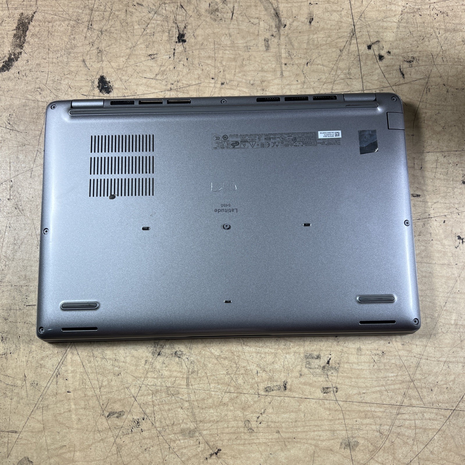 DELL LATITUDE 5450 INTEL CORE ULTRA 5 135U 16GB RAM
