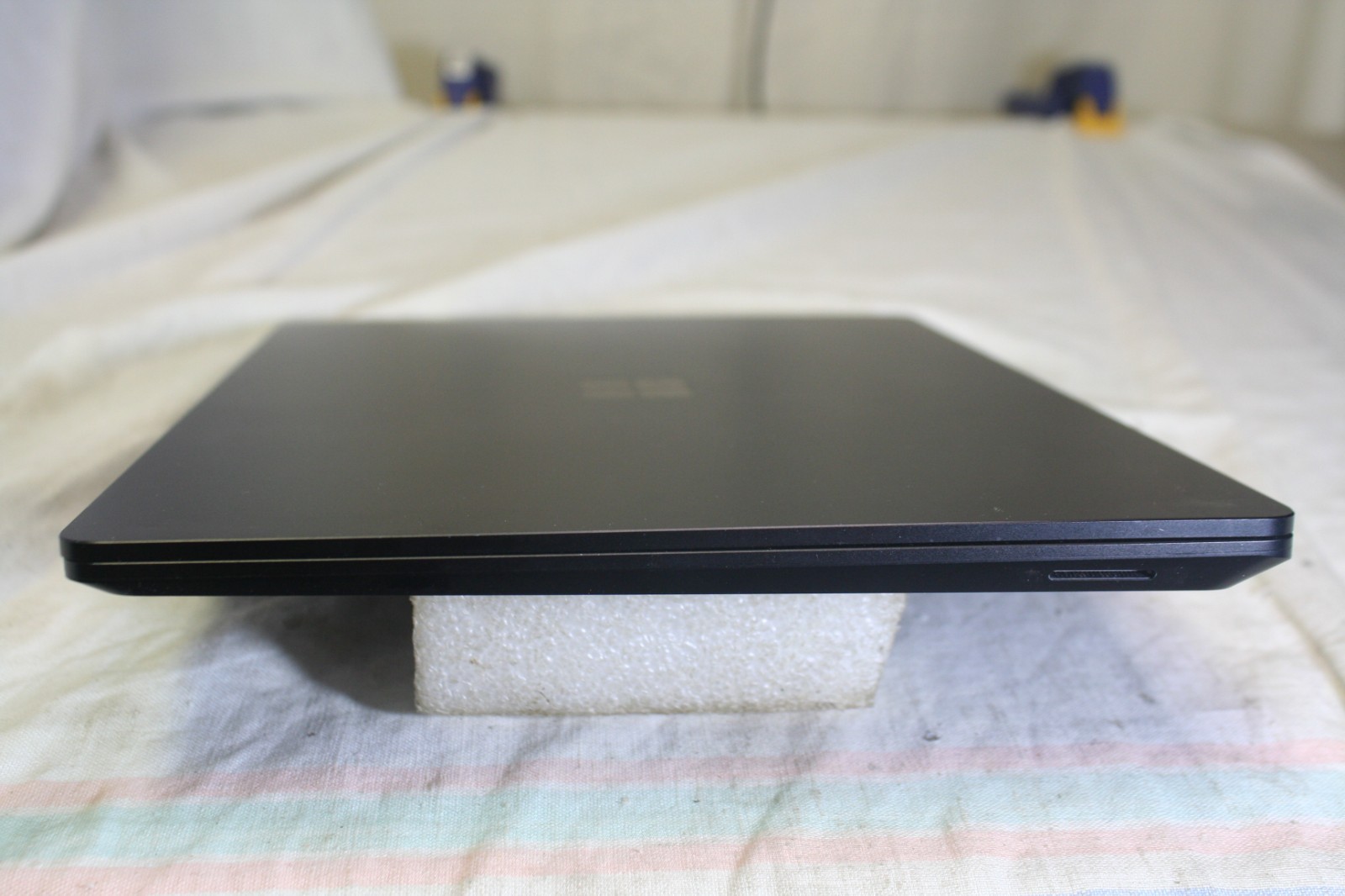 Microsoft Surface Laptop 3 13.5″ Touch Intel i7-1065G7 16GB 256GB SSD – Black