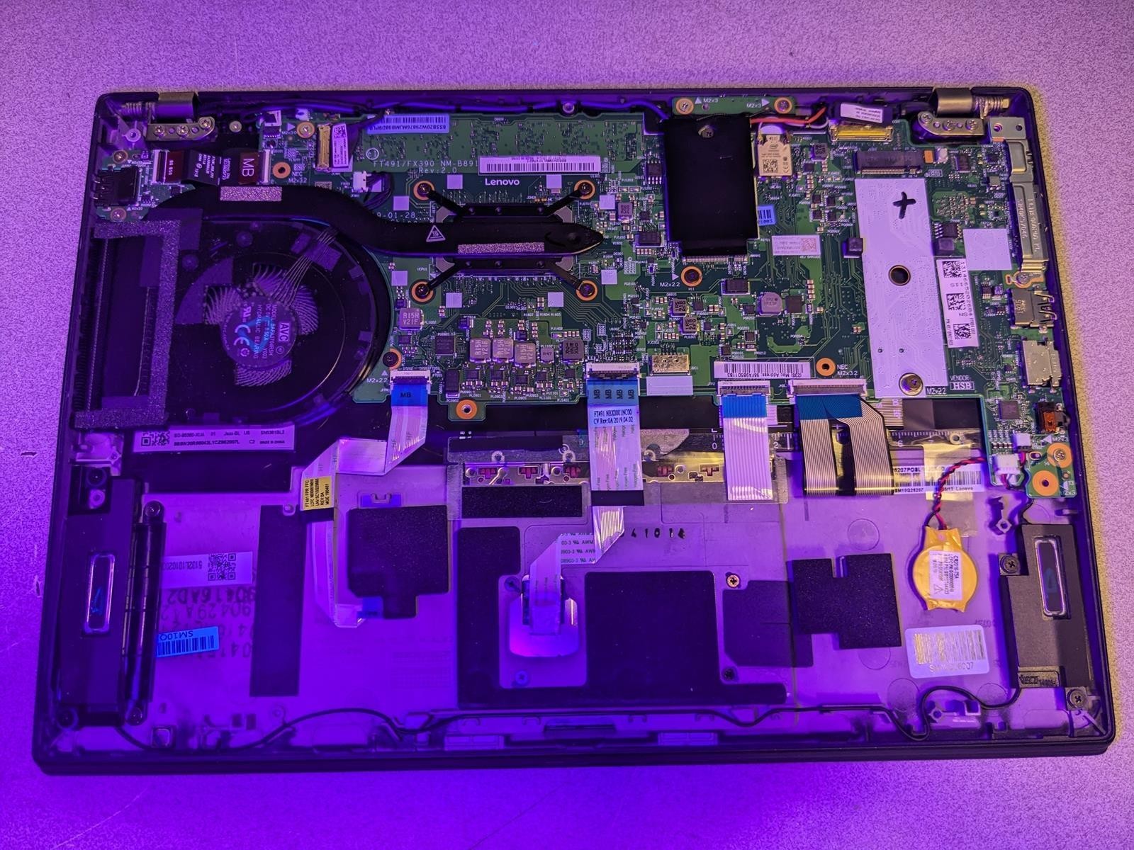 LENOVO THINKPAD T490S i7-8665U @ 1.90GHz, 8GB RAM, NO HDD/OS